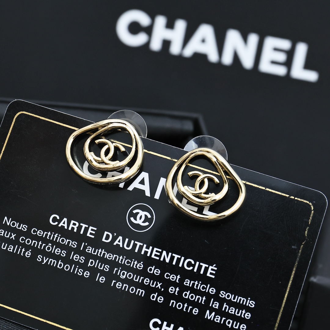 Chanel Haute Couture Haute Couture Fine Jewelry Necklace Bracelet Ring 2