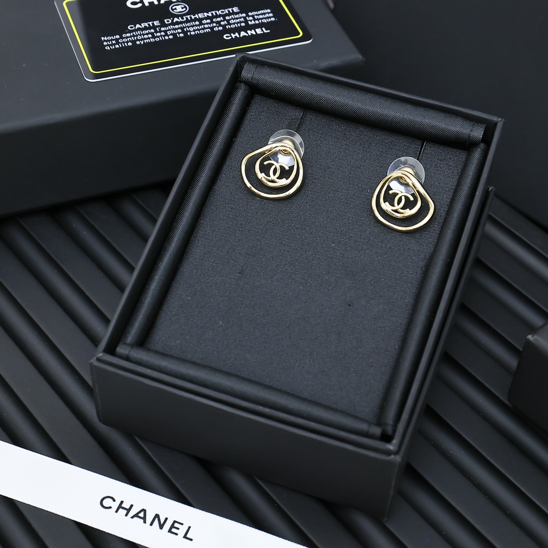 Chanel Haute Couture Haute Couture Fine Jewelry Necklace Bracelet Ring 6