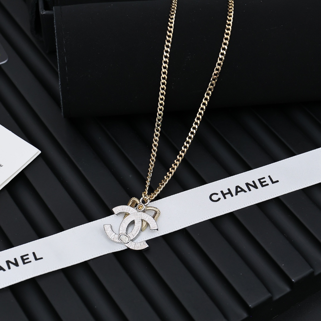 Chanel Haute Couture Haute Couture Fine Jewelry Necklace Bracelet Ring 5