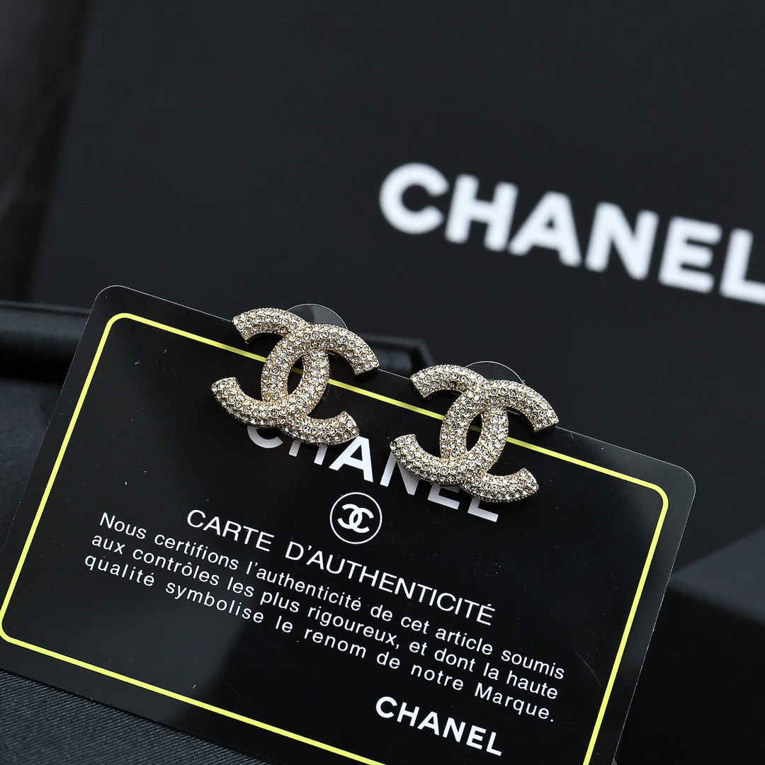 Chanel 1:1
 Jewelry Earring