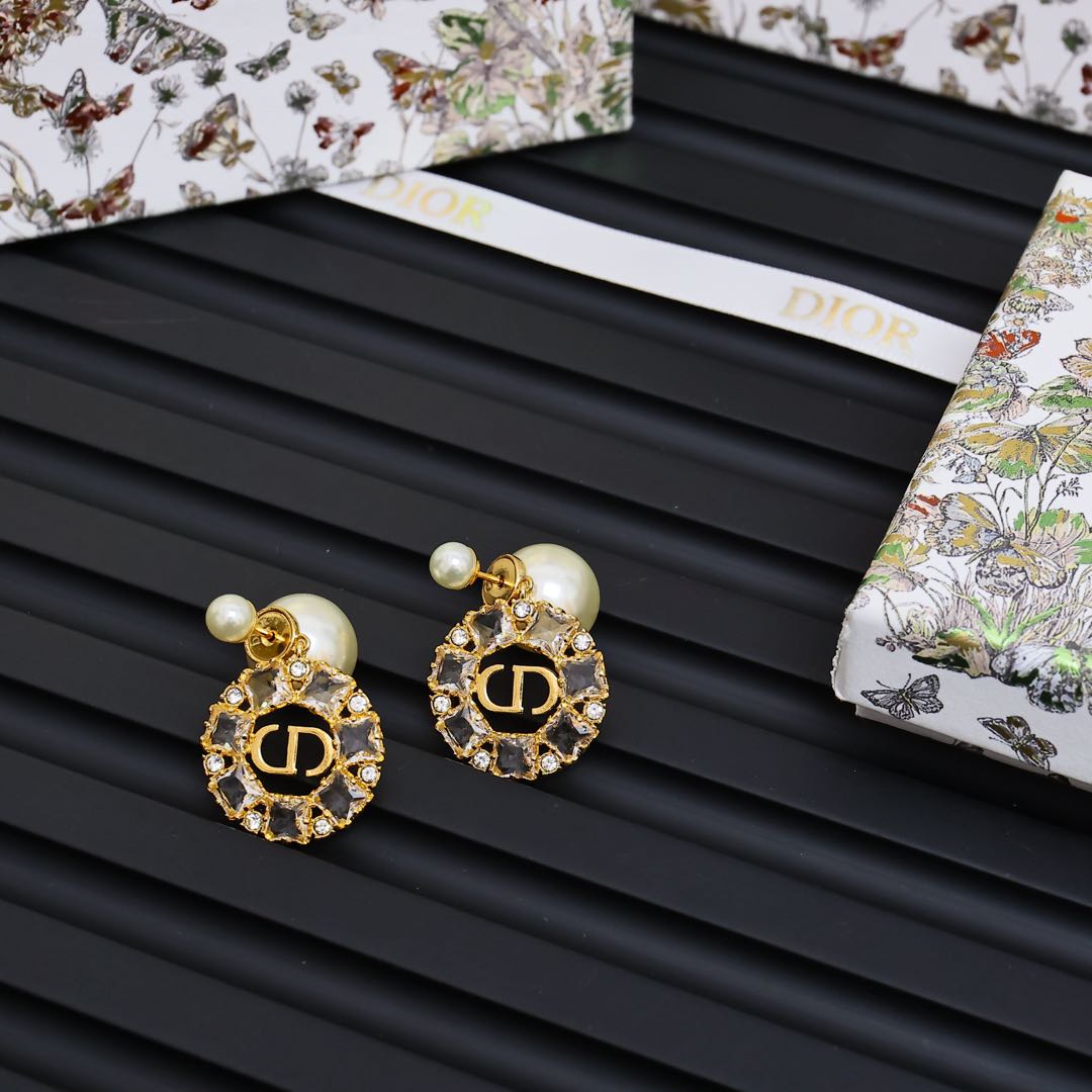Dior Серьги жемчуг
