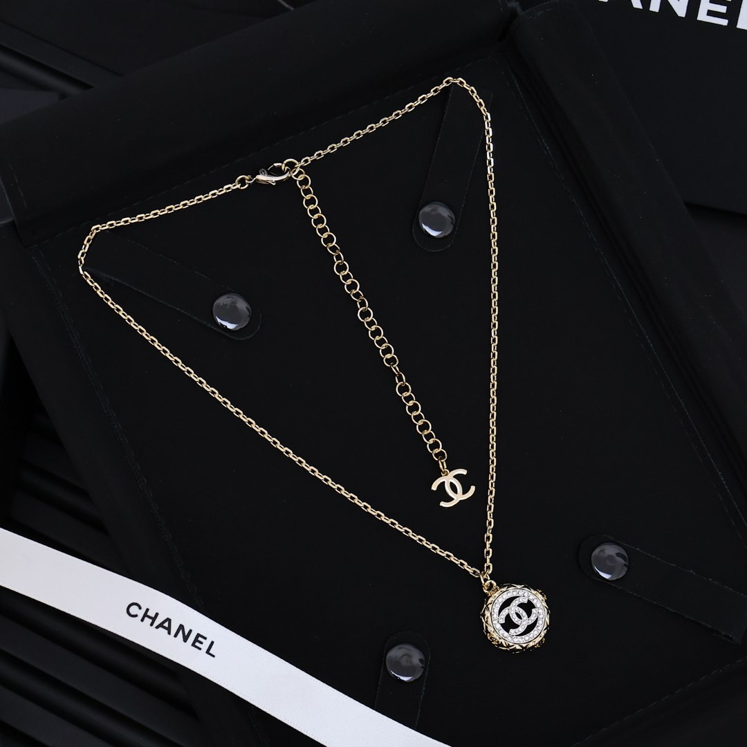 Колье CHANEL25C