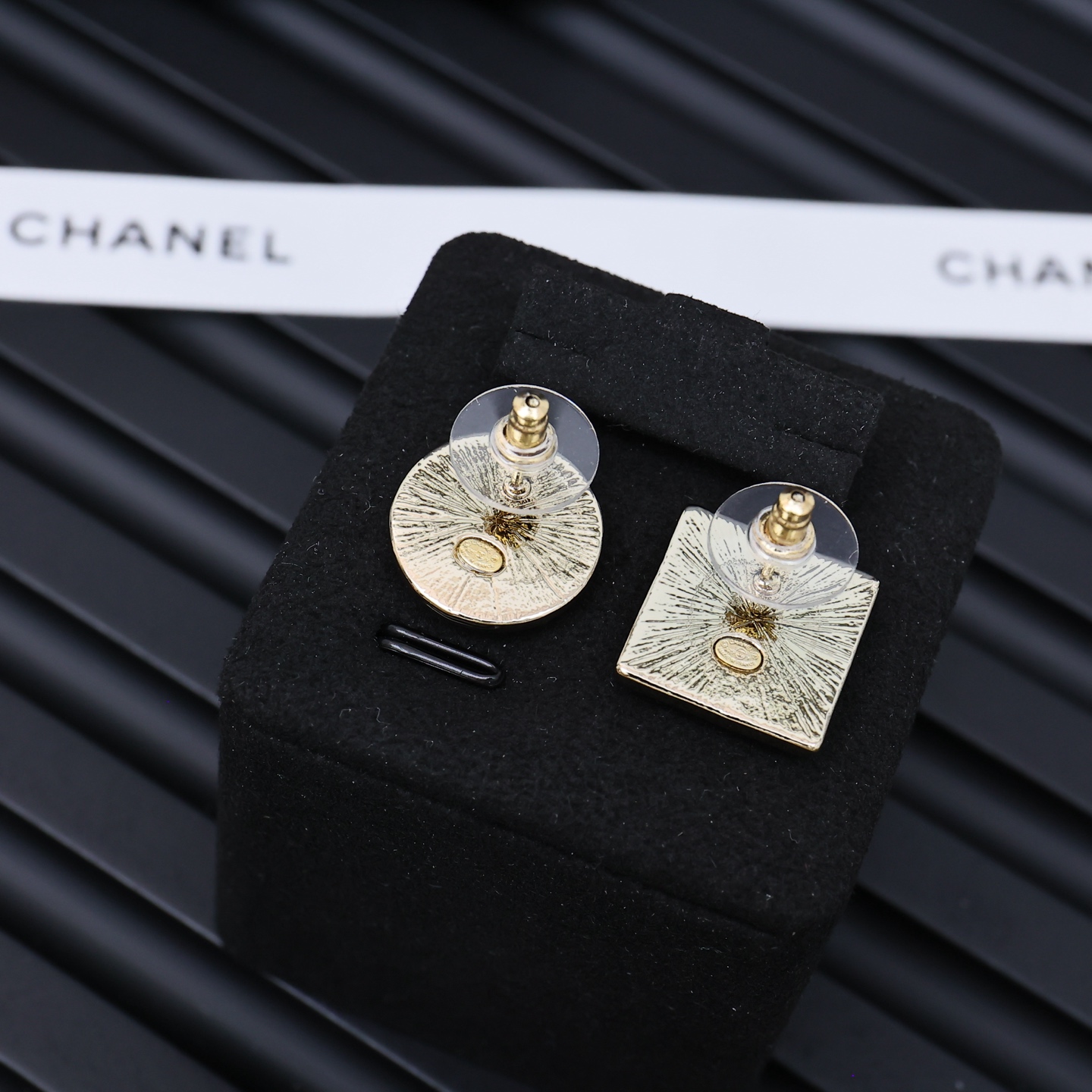 Chanel 115