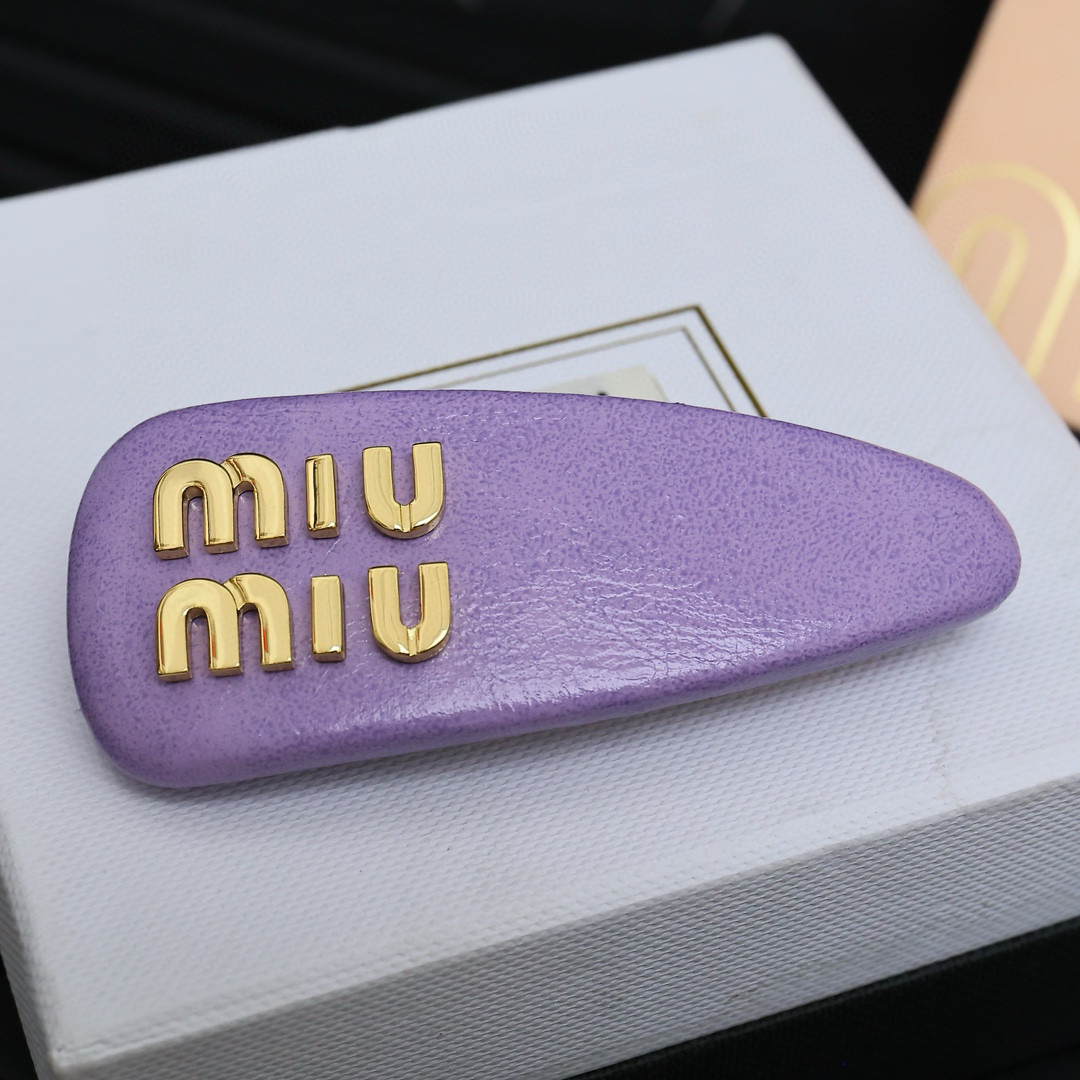 Miu Miu miumiu。糖果色面包发夹