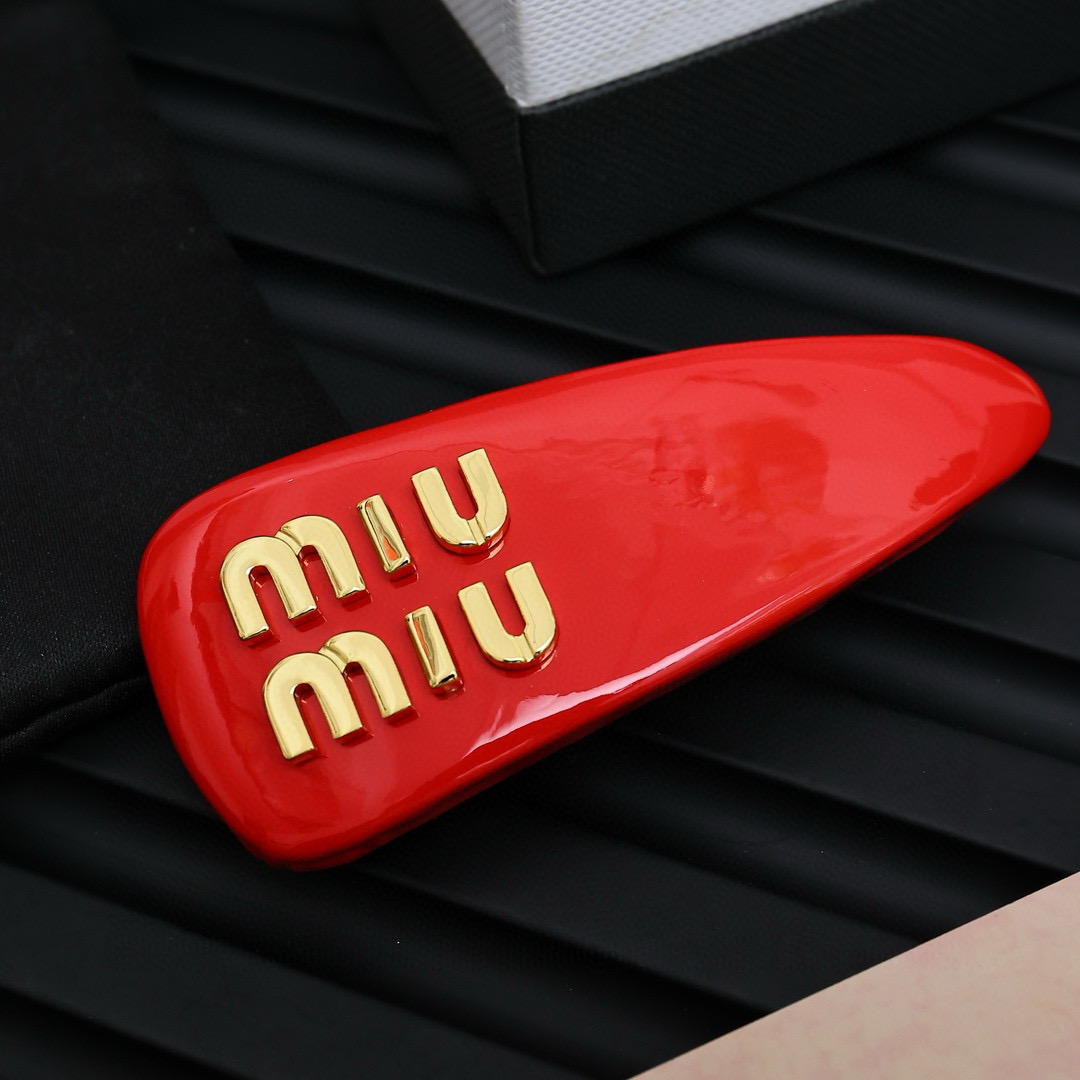 Miu Miu miumiu。糖果色面包发夹