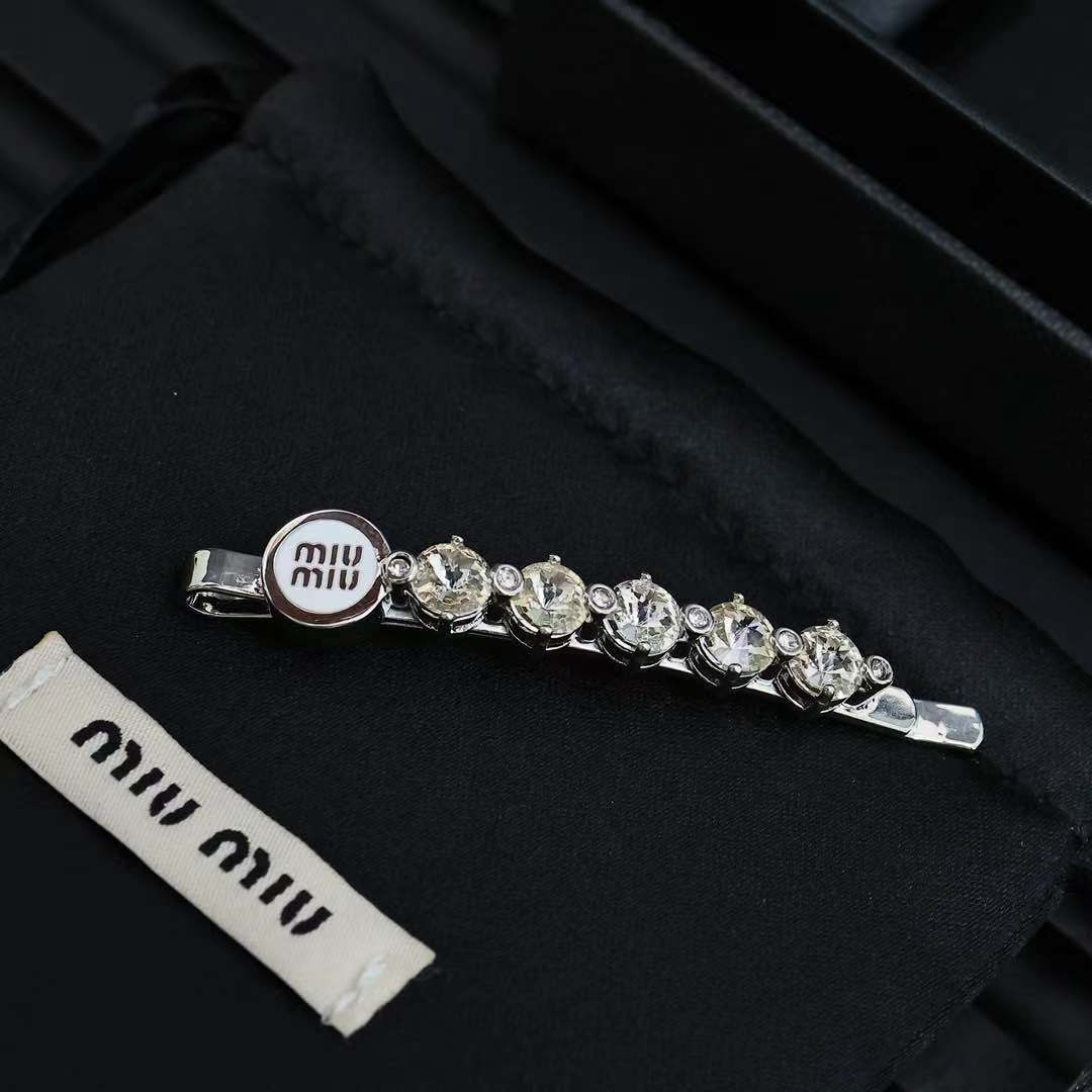p200 Miumiu full of diamonds It’s so delicate. It’s really a small item of routine. - 图片 2