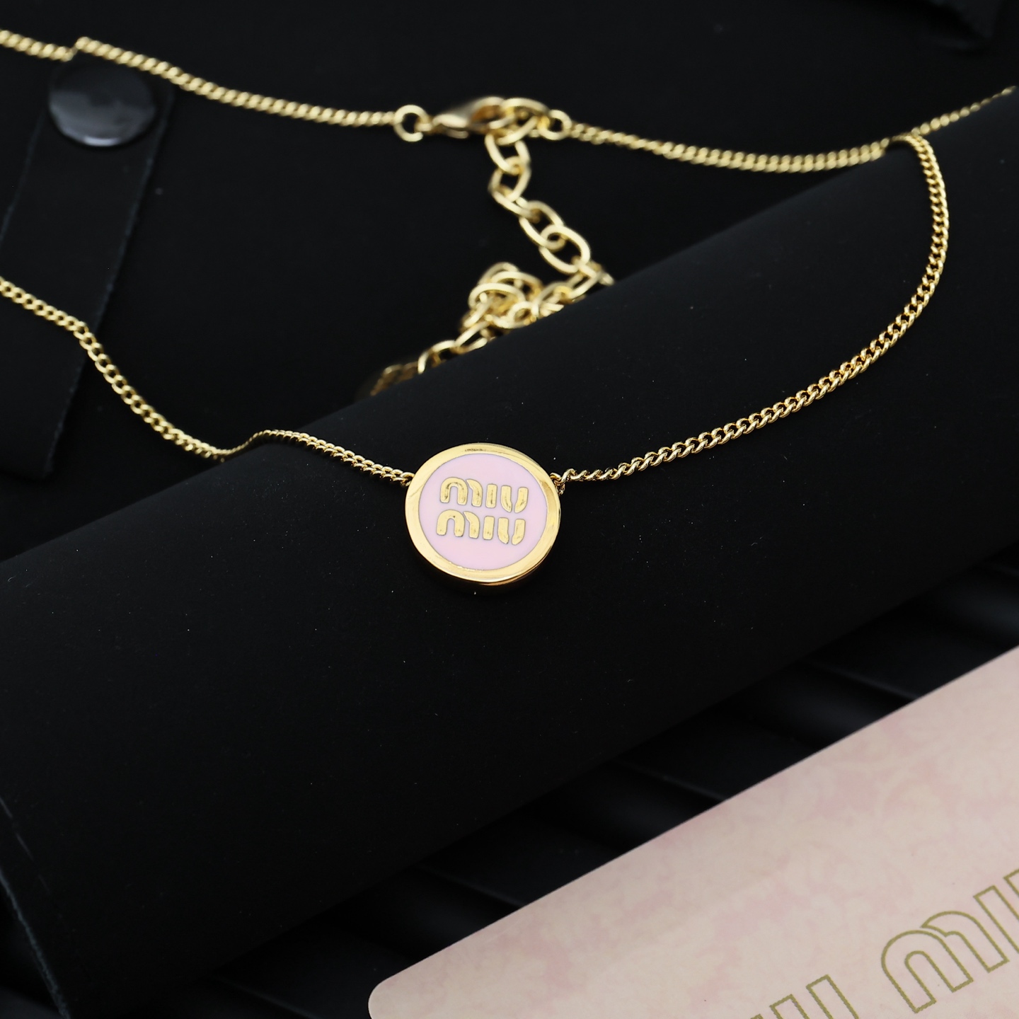 Miu Miu Candy Button Necklace: Super-Simplistic Logo Design with Beauty in Detail - 图片 3