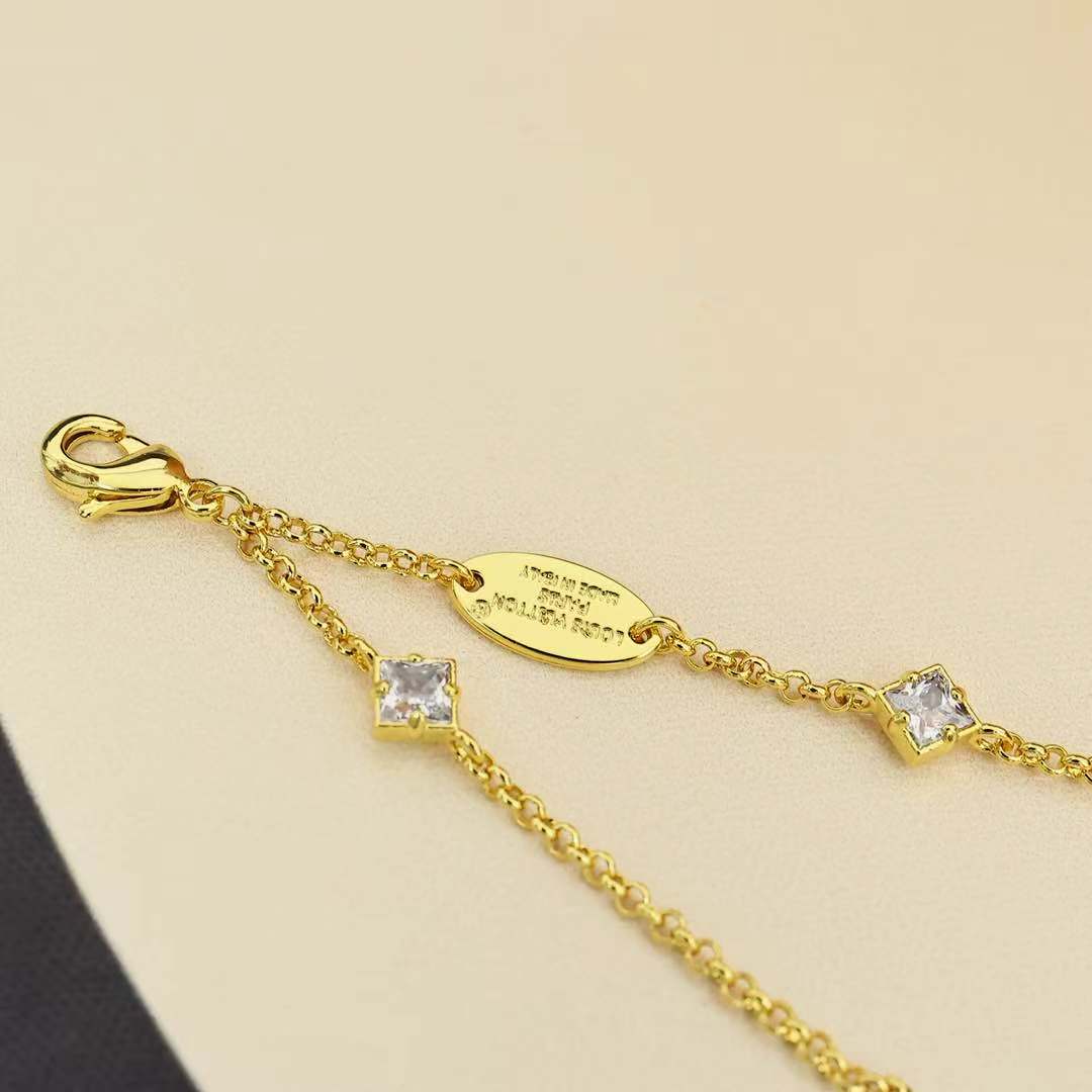 Louis Vuitton LV 新款 LADY LV满钻字母双层手链