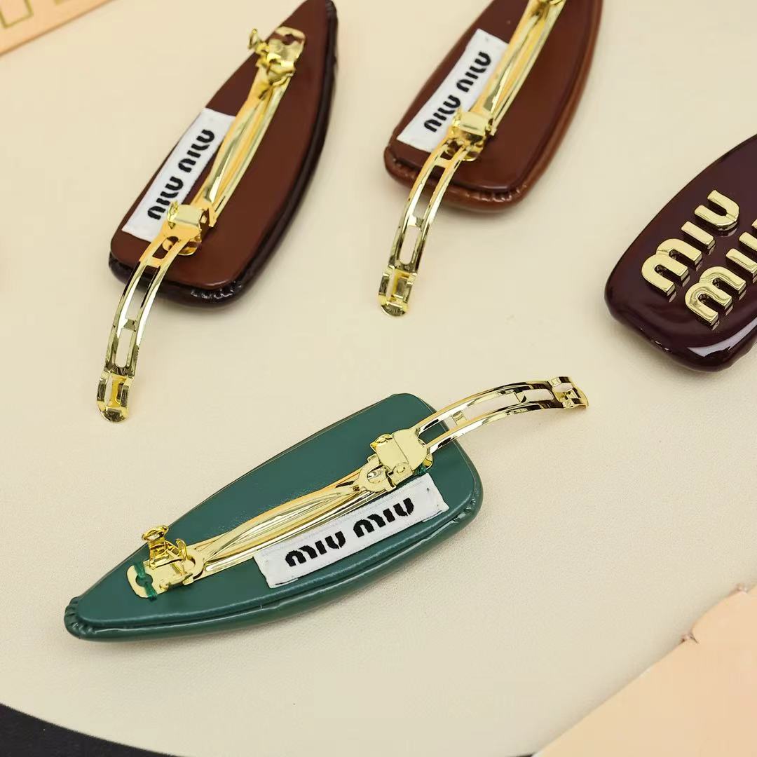 Miu Miu miumiu。糖果色面包发夹