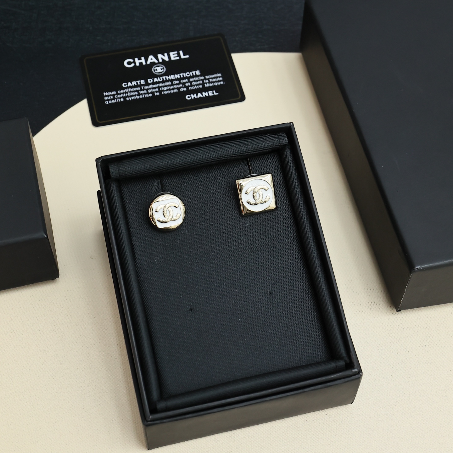 Chanel 115