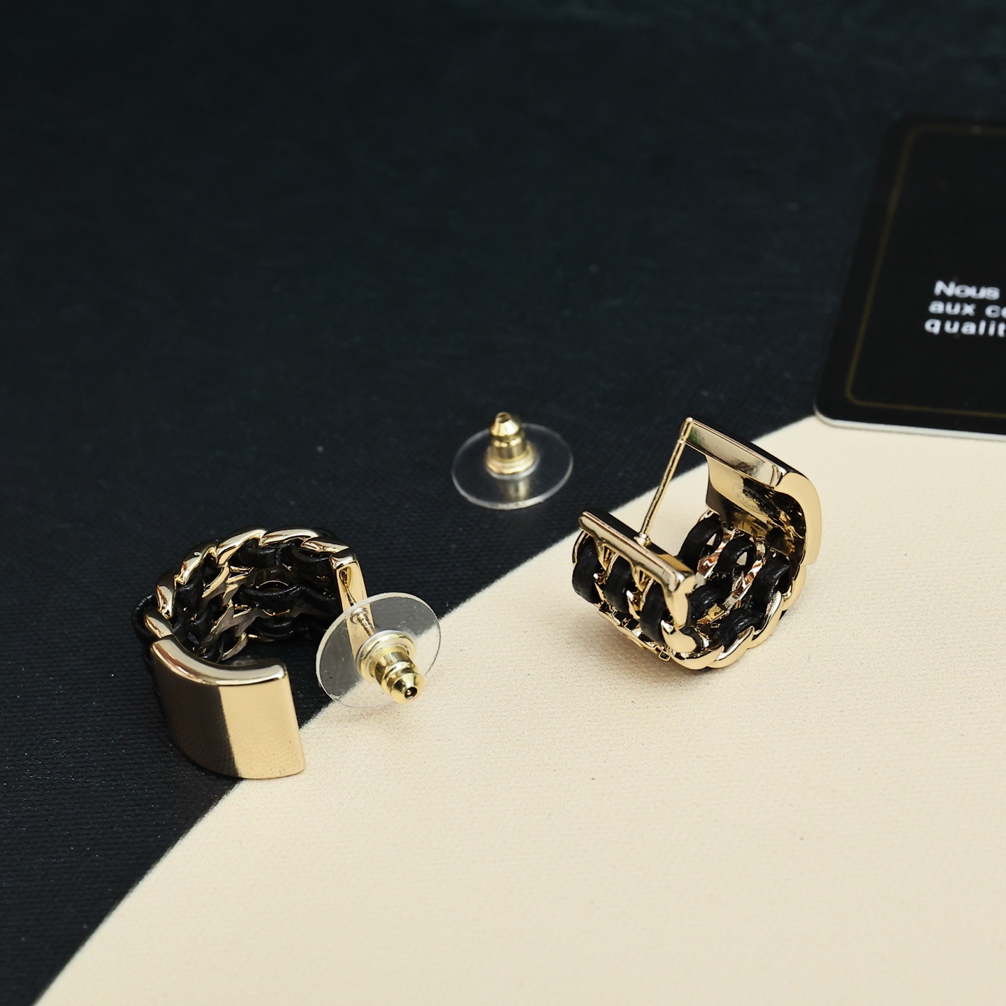 Chanel Chanel黑色皮穿链条耳钉