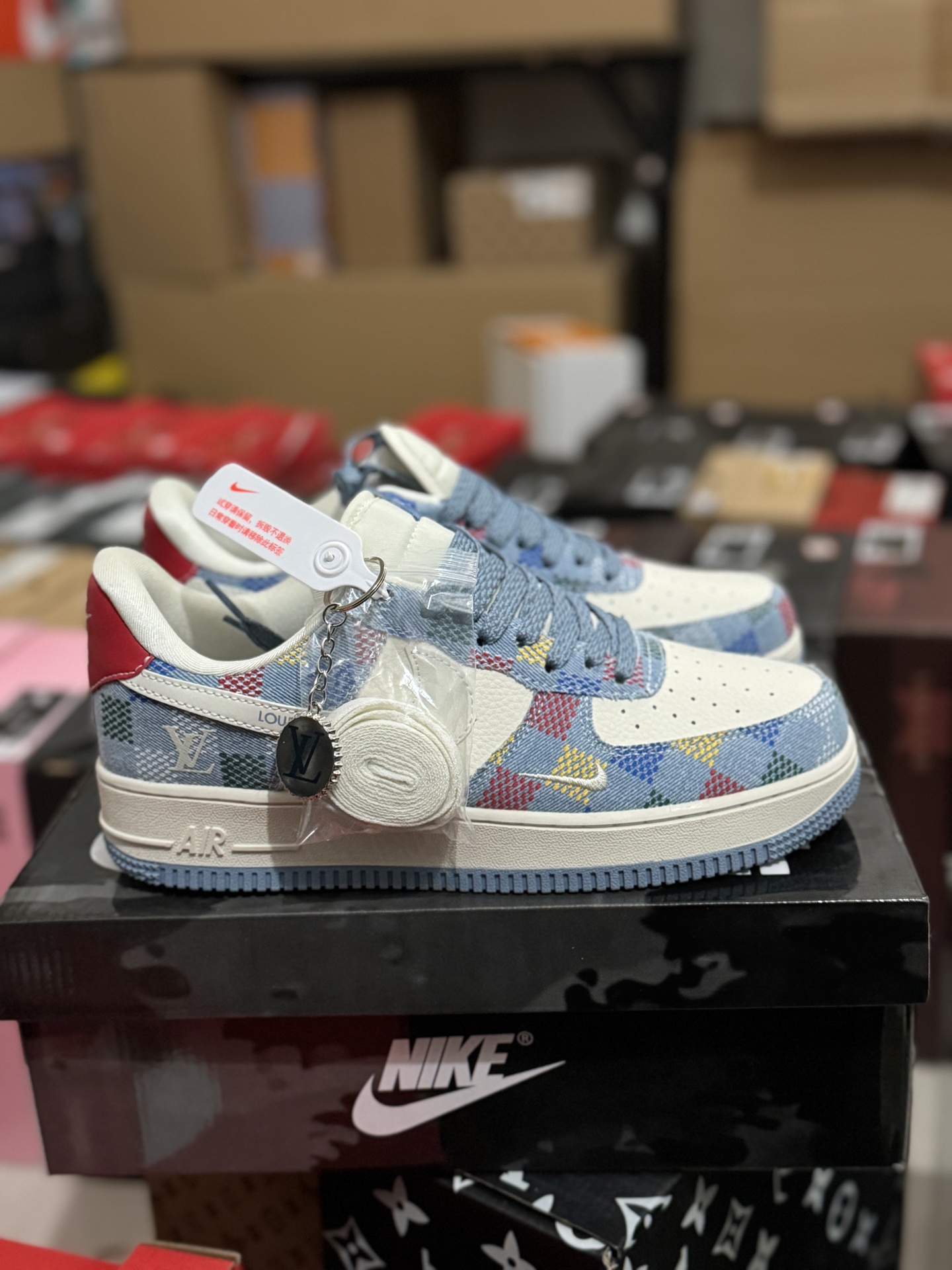 🛒放假倒计时❗❗
🉑发货已经没几天咯，早买还有时间退换⚠️
看中款式带图联系我哦～