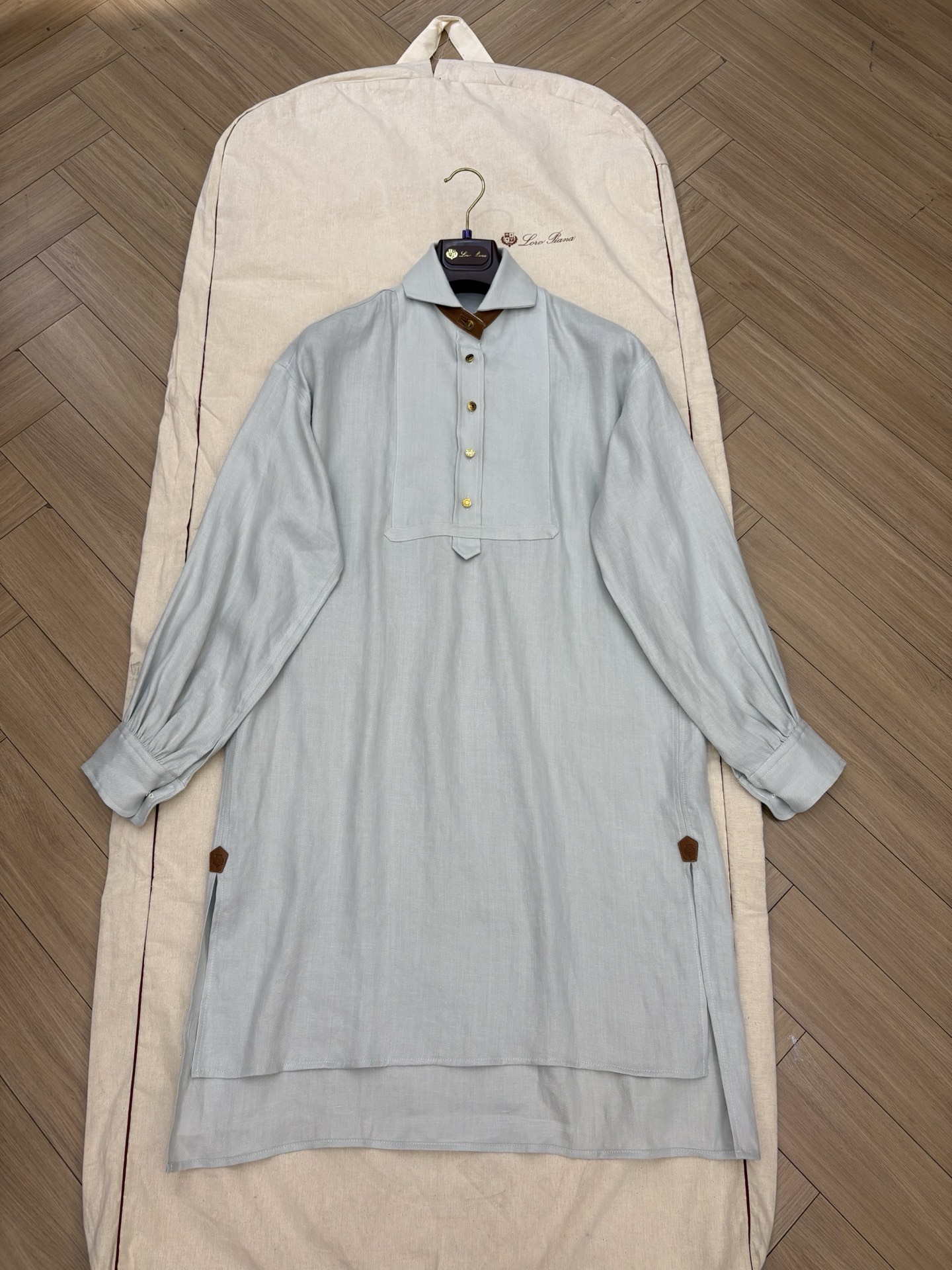 NO:738198,L new linen dress purchased from yb light blue size 36 38 40 ready for sale (leather collar can only be dry cleaned), loro piana, skirts,19860909L新款亚麻连衣裙 yb购入 浅蓝色 尺码36 38 40 现货发售(真皮领 只能干洗),,loro piana,skirts,,Women's clothing