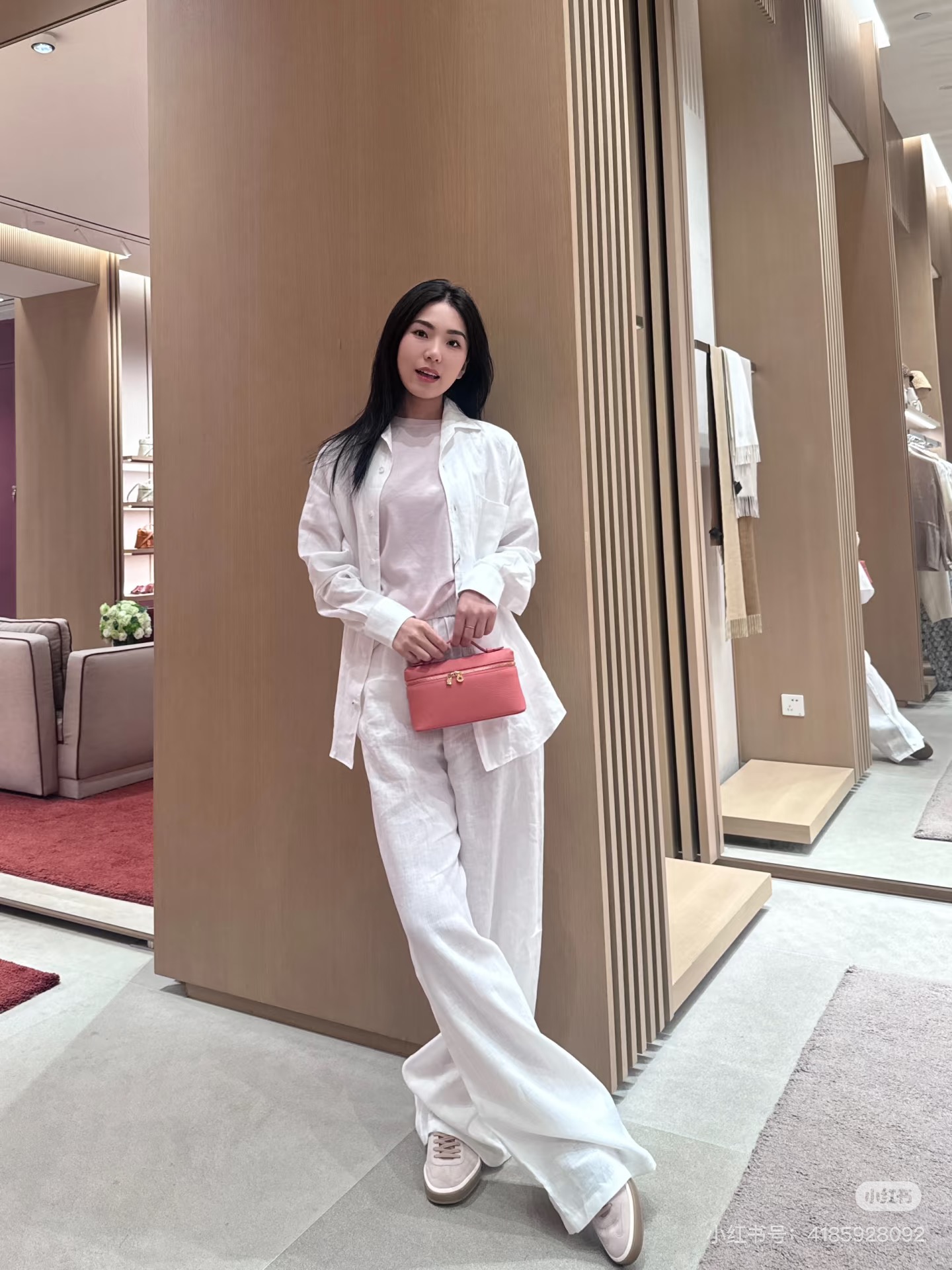 Loro Piana White Linen Set - Stylish and Comfortable Loungewear for Women 5 i1748938152521 4703 0 3