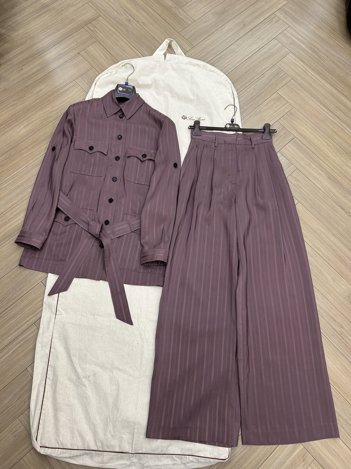 NO:460649,L new silk set exclusive yb custom size 36 38 40 on sale in stock, loro piana, real silk, alexander wang19860909L新款真丝套装 独家yb定制 尺码36 38 40 现货发售,,loro piana,real silk,alexander wang,Women's clothing