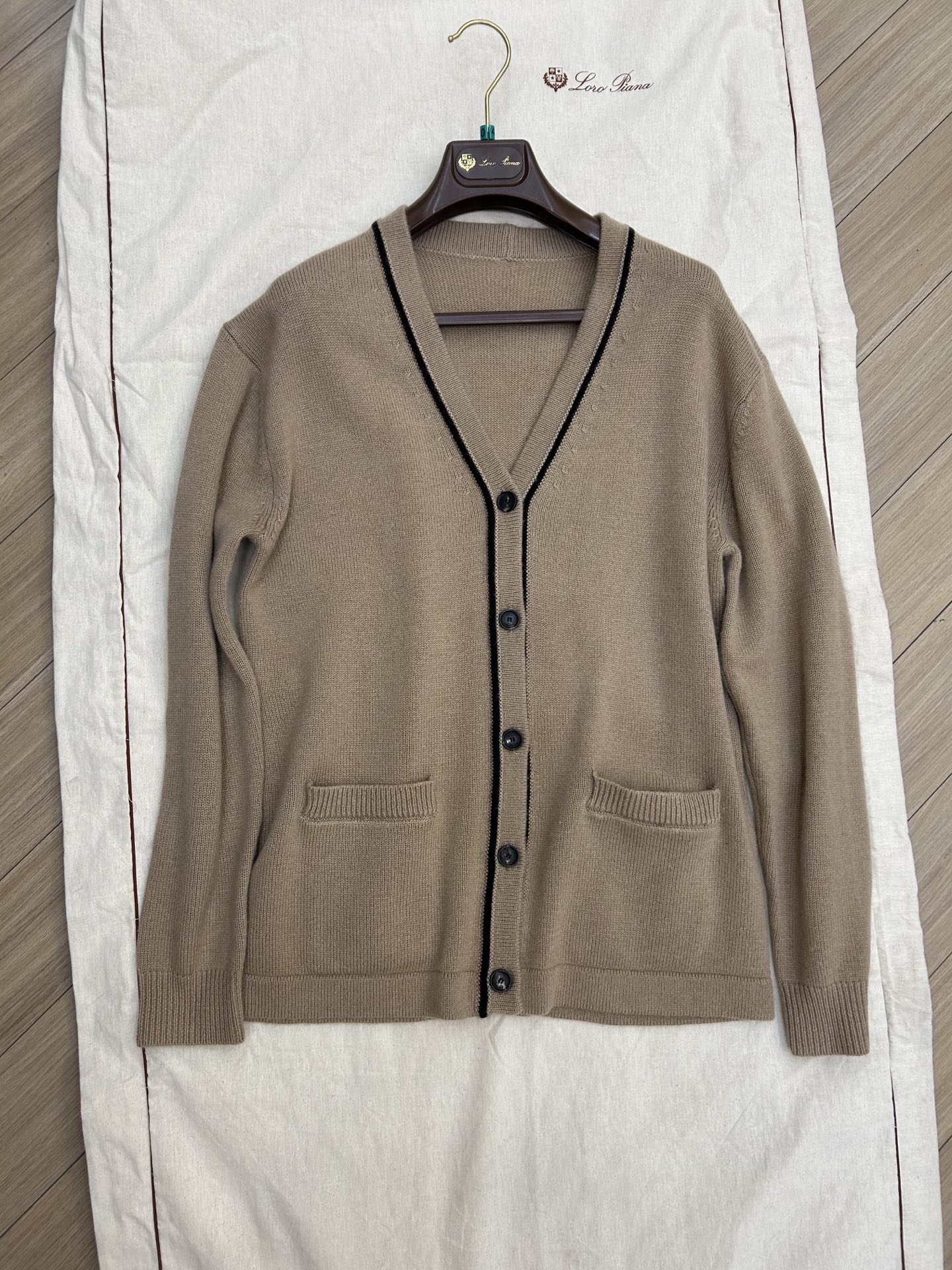 NO:473346,L autumn and winter new cashmere wool cardigan yb custom 36 38 40 spot, loro piano, alexander wang19860909L秋冬新款羊绒羊毛开衫 yb定制 36 38 40 现货,,loro piana,alexander wang,Women's clothing