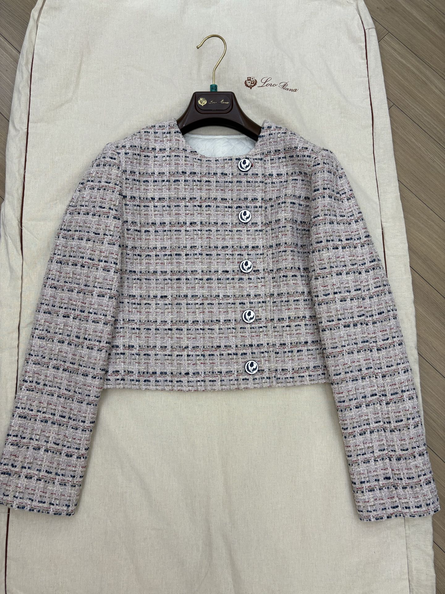 NO:547852,L autumn new style small fragrance style skirt, wool linen cotton and other materials blended tweed skirt Original custom size 36 38 40, loro piano, skirts, alexander wang19860909L秋季新款气质小香风套裙 羊毛亚麻棉等材质混纺粗花呢套裙 原版定制 尺码36 38 40,,loro piana,skirts,alexander wang,Women's clothing