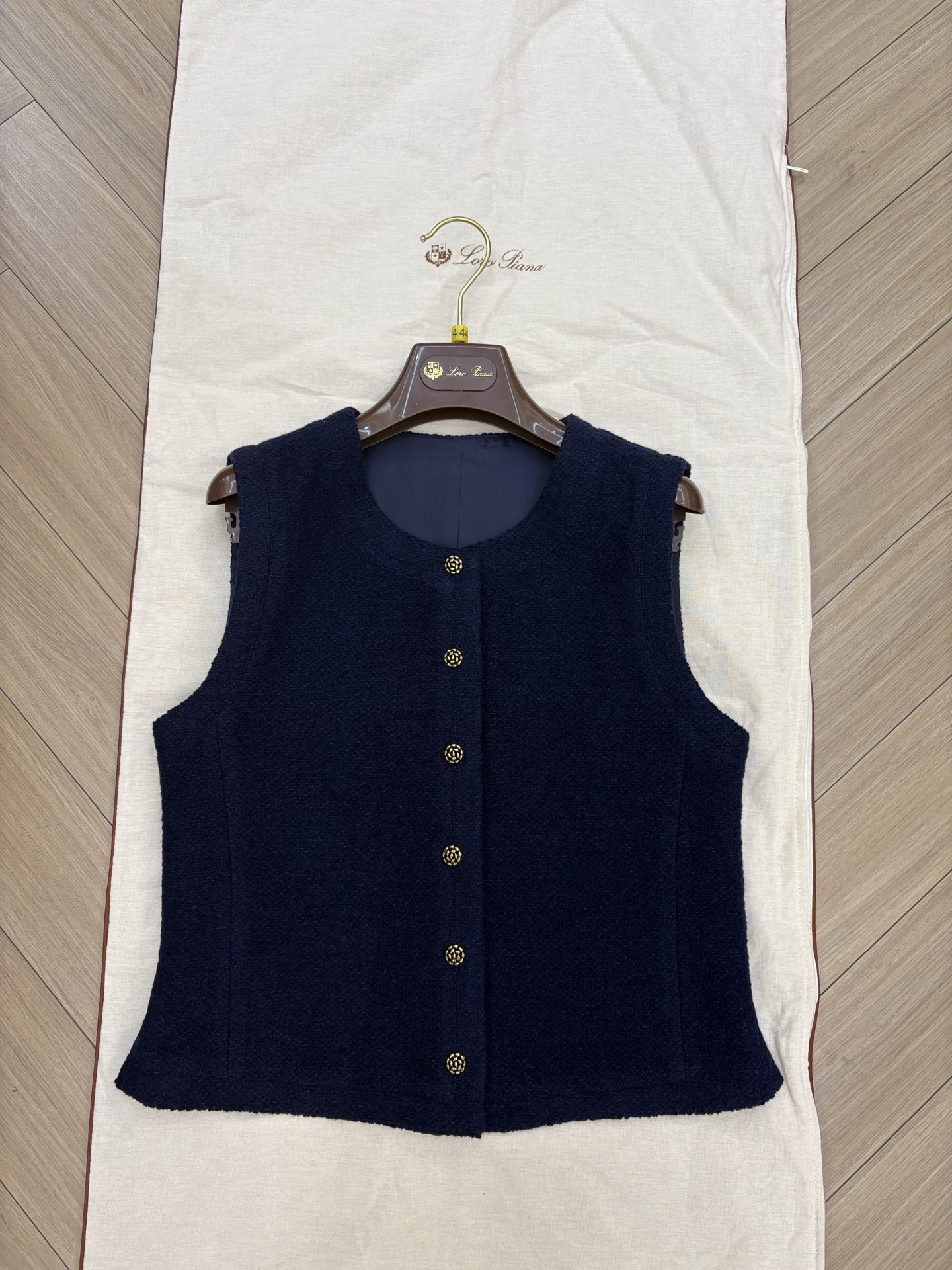 NO:505299,Loro iana autumn and winter old money vest yb custom size 36 38 40, loro piana, alexander wang19860909Loro iana秋冬老钱风马甲 yb定制尺码36 38 40,,loro piana,alexander wang,Women's clothing