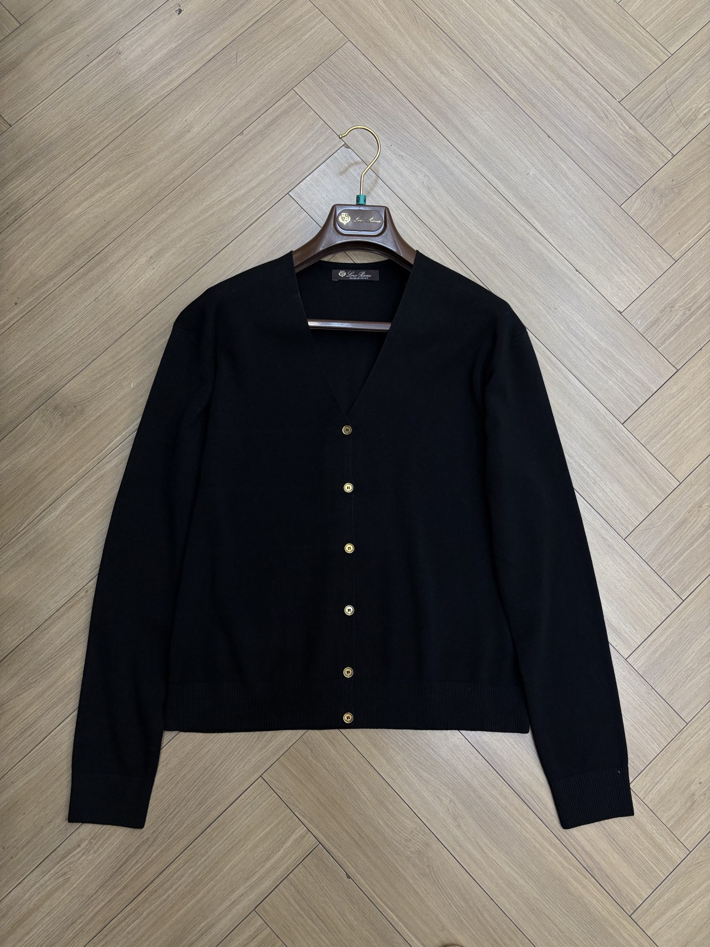 NO:534223,L early autumn new knitted cardigan shipped black 36 38 40, loro piano, alexander wang19860909L早秋新款针织开衫出货了 黑色 36 38 40,,loro piana,alexander wang,Women's clothing