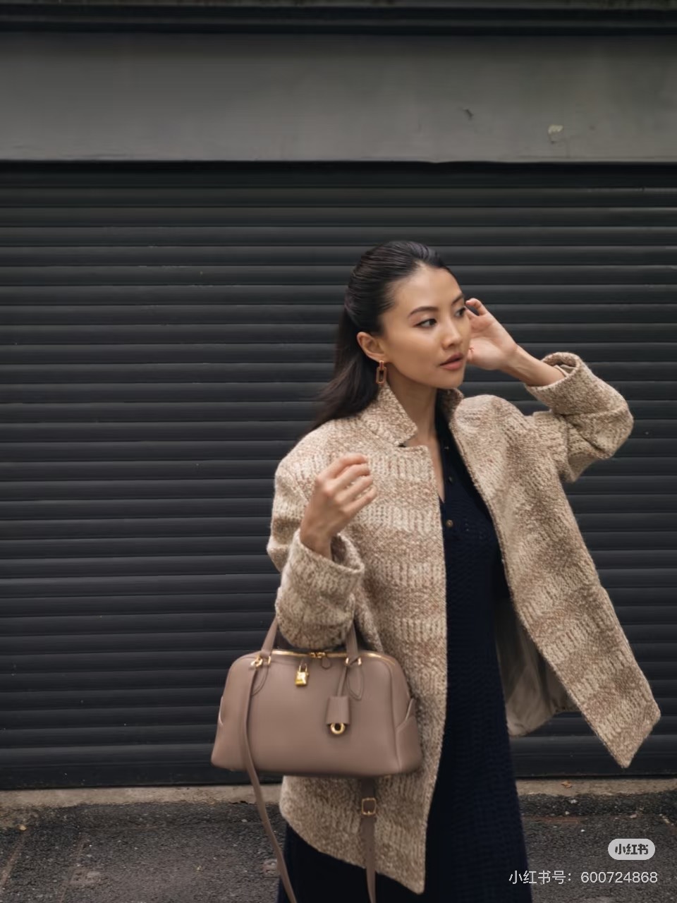 NO:566930,New product preview upper body reference,,alexander wang19860909新品预览 上身参考,,alexander wang,Women's clothing