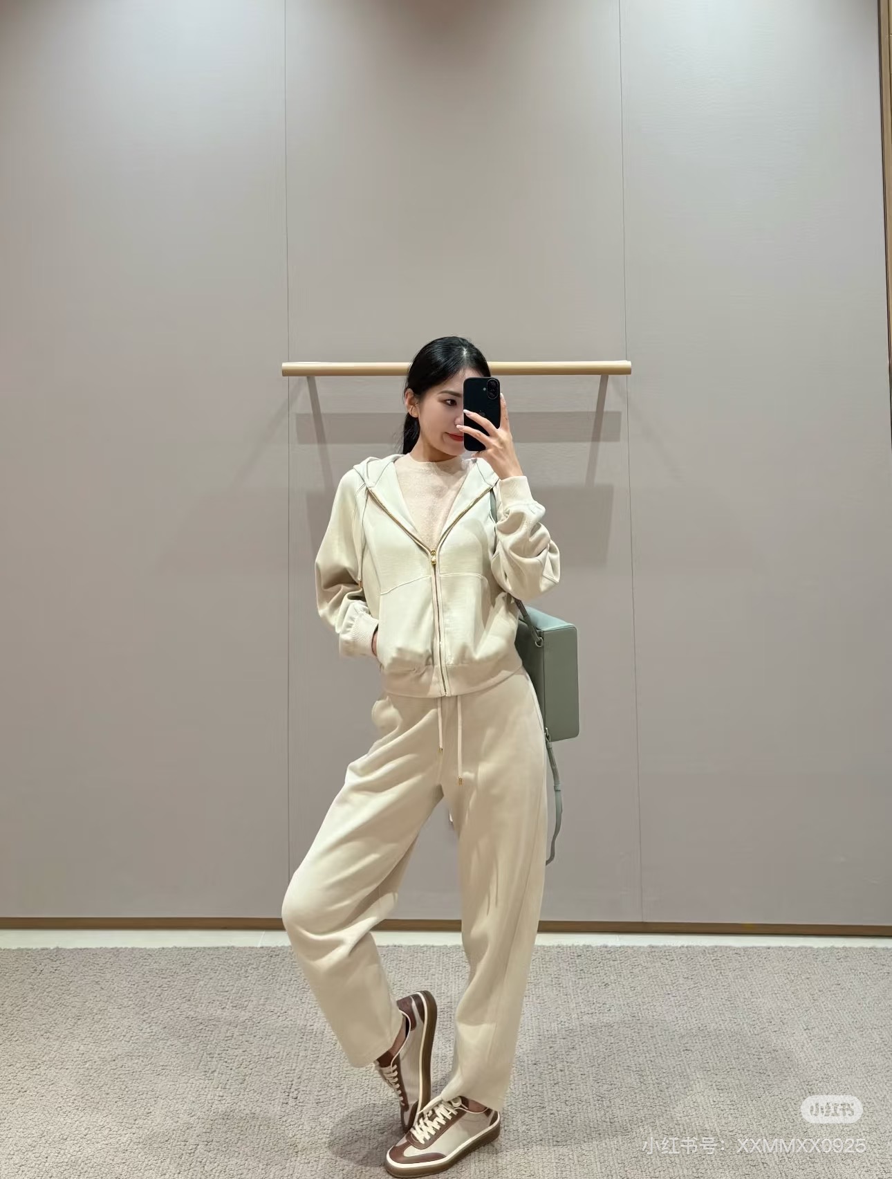 NO:576632,Loro iana｜Women's sportswear upper body reference,,loro piana,alexander wang19860909Loro iana｜女士运动套装 上身参考,,loro piana,alexander wang,Women's clothing