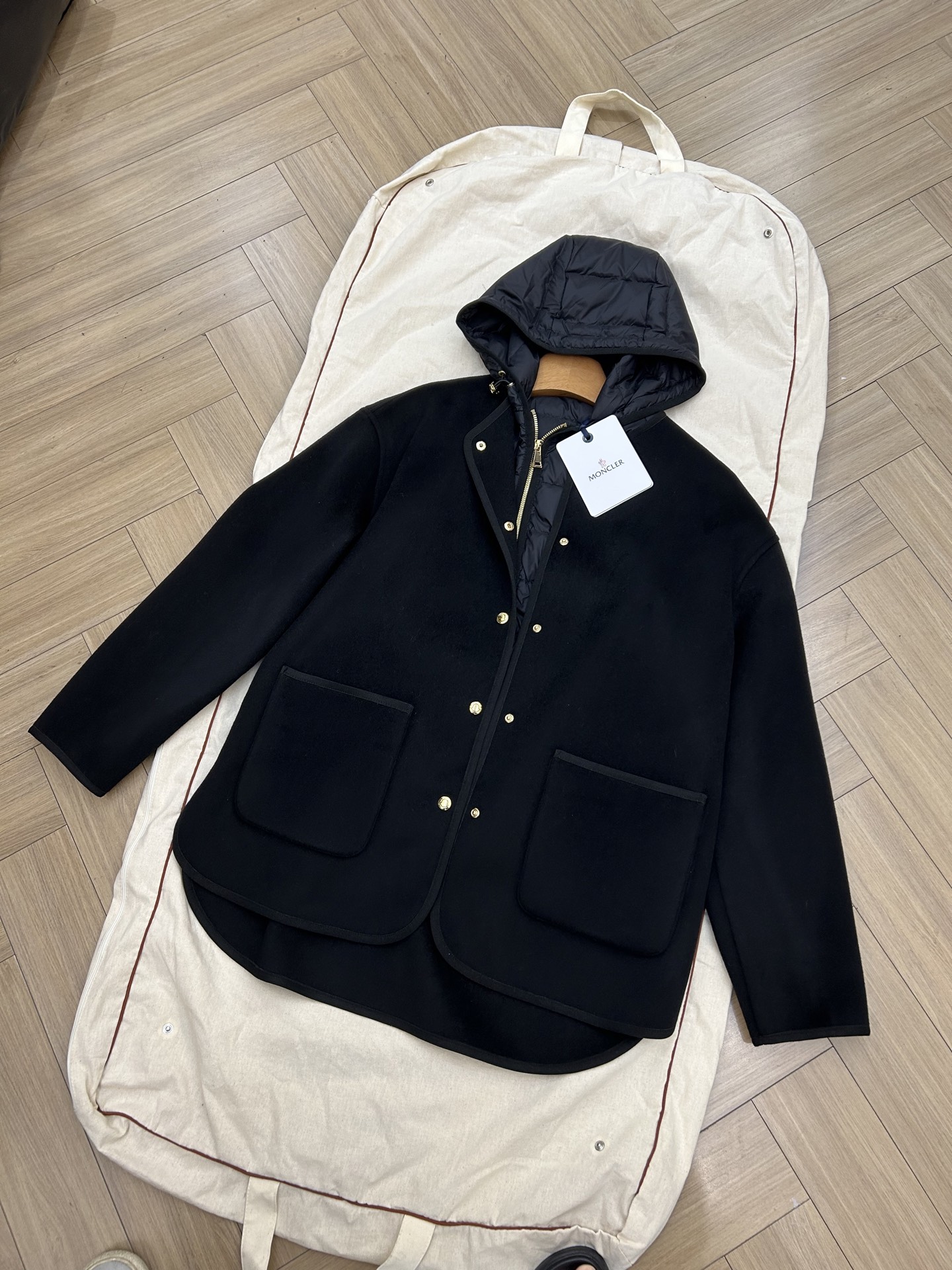 NO:577688,New colors shipped Moncler new autumn and winter jacket with removable down lining (three wears in one suit) black yb custom size 0 1 2 3S M L XL ready for sale,,jackets & coats,down jacket,alexander wang19860909新色 出货 Moncler 秋冬新款外套带可拆卸羽绒内胆 (一衣三穿） 黑色 yb定制 尺码0 1 2 3S M L XL 现货发售,,jackets & coats,down jacket,alexander wang,Women's clothing