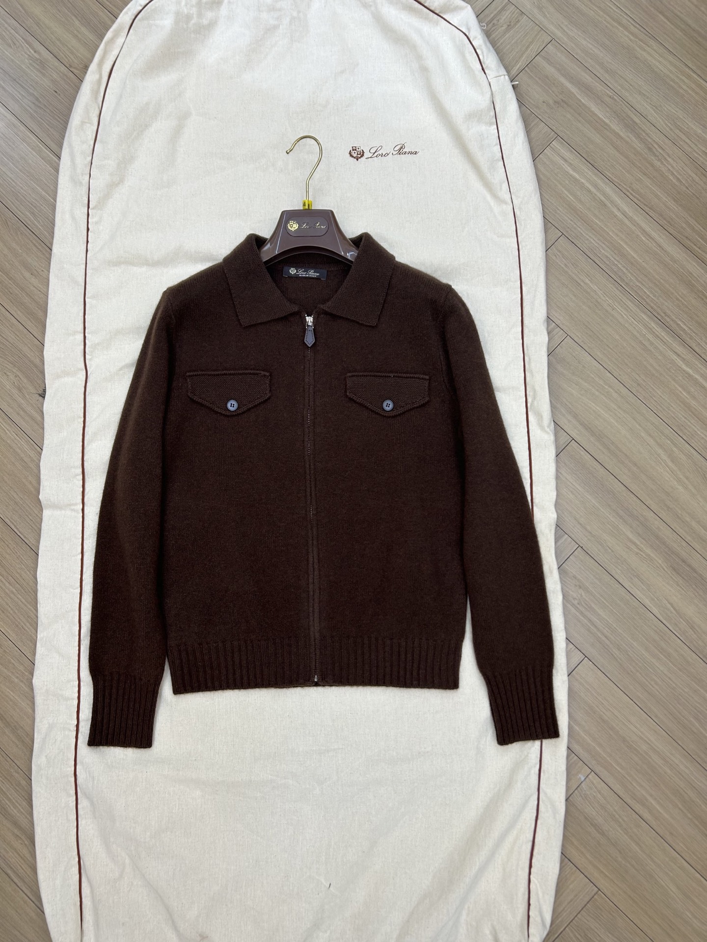 NO:588277,L new cashmere cardigan sizes 36 38 40 ready for sale, loro piana, alexander wang19860909L新款羊绒开衫 尺码36 38 40现货发售,,loro piana,alexander wang,Women's clothing