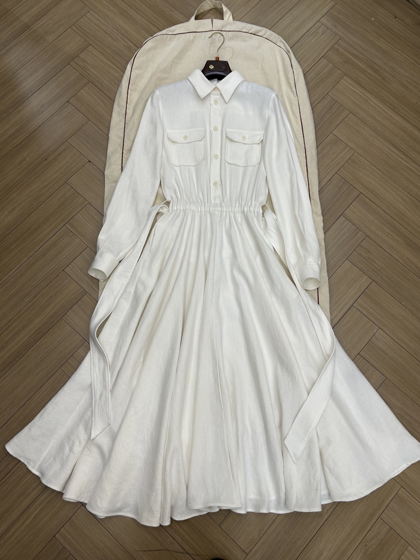NO:796270,Loro iana's old-money style white moonlight linen dress~ Original custom-made extra-large skirt size 36 38 40 ready for sale, loro piana,skirts,19860909Loro iana的老钱风白月光亚麻连衣裙～ 原版定制 超大裙摆 尺码36 38 40 现货发售,,loro piana,skirts,,Women's clothing