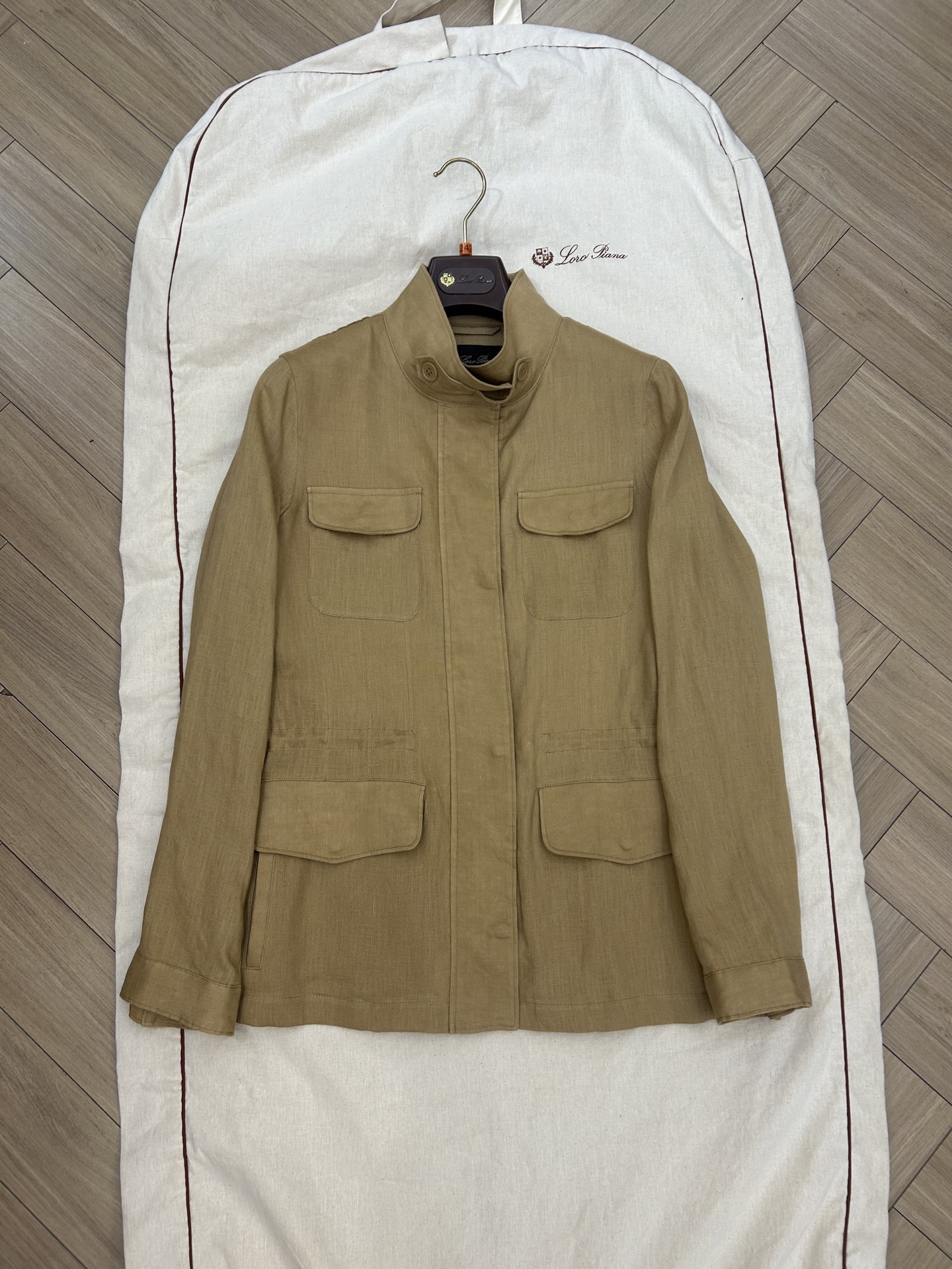 NO:832302,New colors are on sale. Loro iana Traveler Linen Jacket. New colors. The most classic model worth buying. Sizes 36 38 40. Ready for sale. loro piana, jackets & coats,19860909新色出货啰 现货发 Loro iana 旅行者亚麻外套 新色 最值得入手的经典款 尺码36 38 40 现货发售,,loro piana,jackets & coats,,Women's clothing