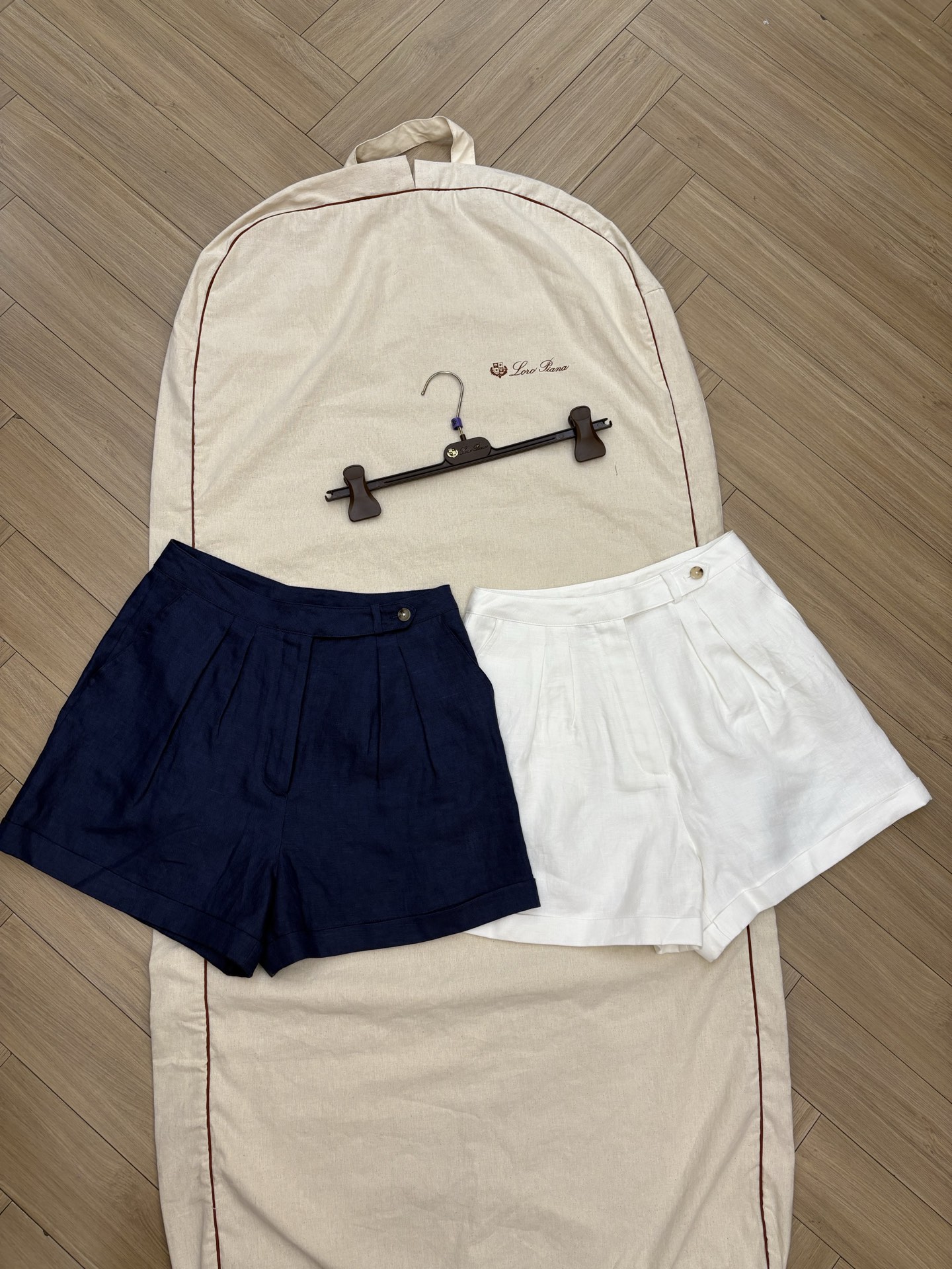 NO:857309,Blue/white linen shorts, sizes 36 38 40, ready for sale,,shorts,19860909蓝色 /白色 亚麻短裤 尺码36 38 40 现货发售,,shorts,,Women's clothing