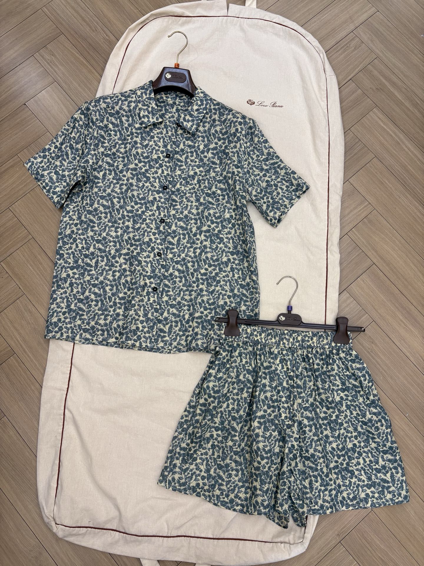 NO:863503,L new summer linen printed shirt printed shorts yb custom size 36 38 40 ready for sale, loro piana, shorts,19860909L夏季新款亚麻印花衬衣印花短裤 yb定制尺码36 38 40 现货发售,,loro piana,shorts,,Women's clothing
