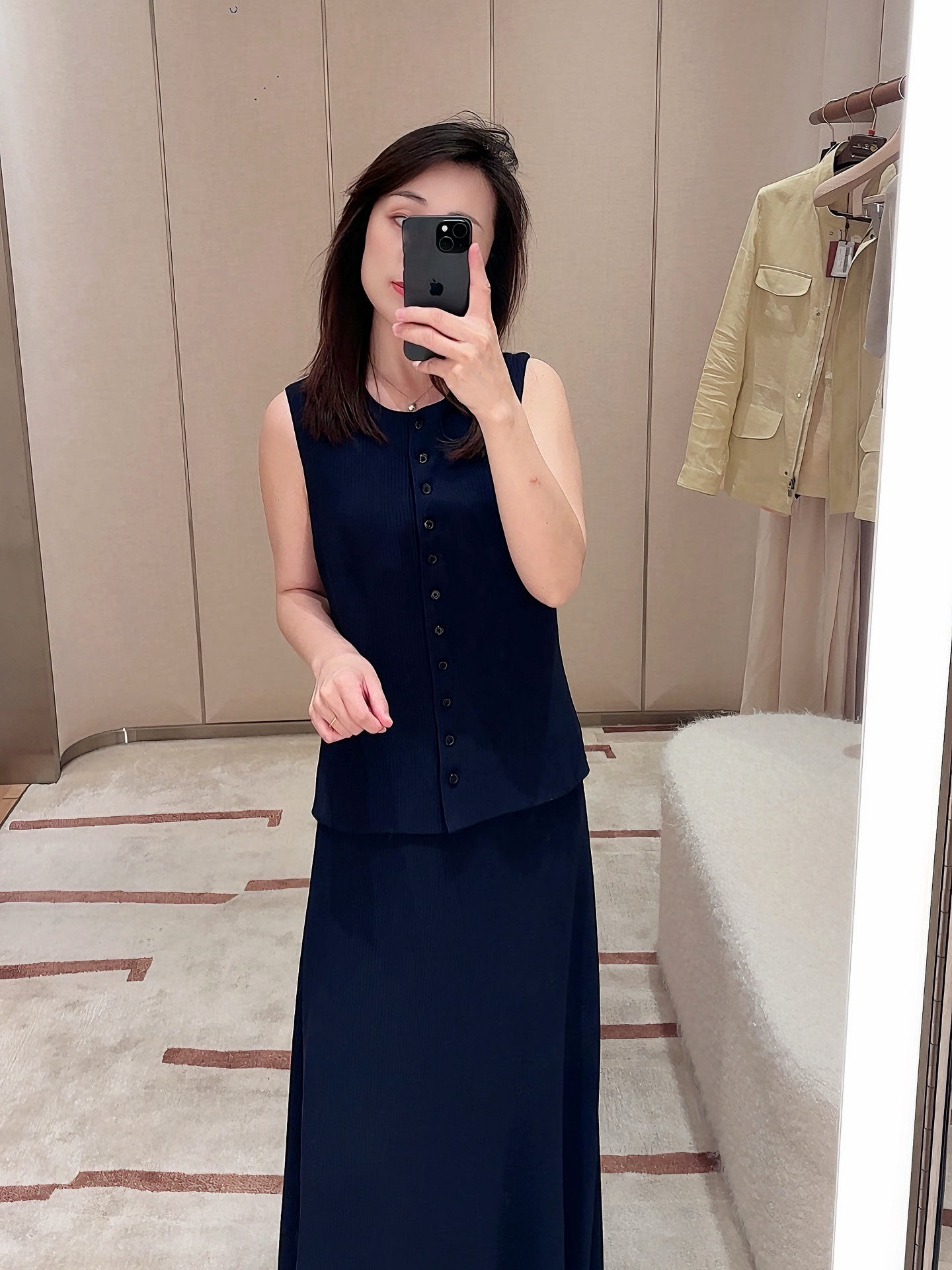 NO:878889,Vest and skirt upper body reference,,skirts,19860909马甲半裙 上身参考,,skirts,,Women's clothing