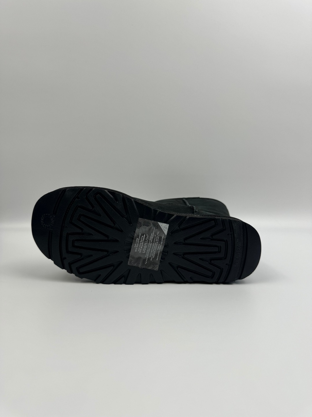 💰P220 本地自取 支持放店
UGG 经典迷你2.0短靴(特别款) 黑色 秋冬羊皮毛一体雪地靴
顶级品质 羊皮毛一体高品质 鞋头到鞋垫真羊皮毛一体 独立原版开发大底 羊绒鞋垫 采用TPU模压定型翻毛皮鞋面材质 内嵌人造卷曲羊毛毛绒里衬和选用 鞋身材质 防泼水涂层翻毛皮鞋面 17毫米UGGPURE™植入式羊毛内底 轻便防滑舒适橡胶外底 独立外盒包装
货号:1016223
尺码: 35 36 37 38 39 40