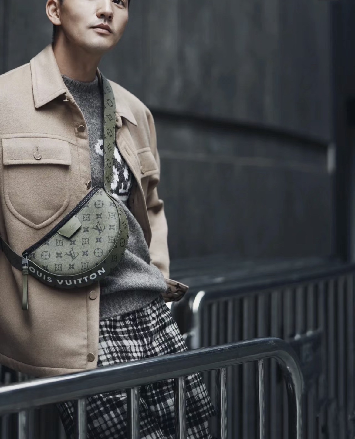 Louis Vuitton [LV Moon Crossbody Waist Bag] M23838 Green Flower Great