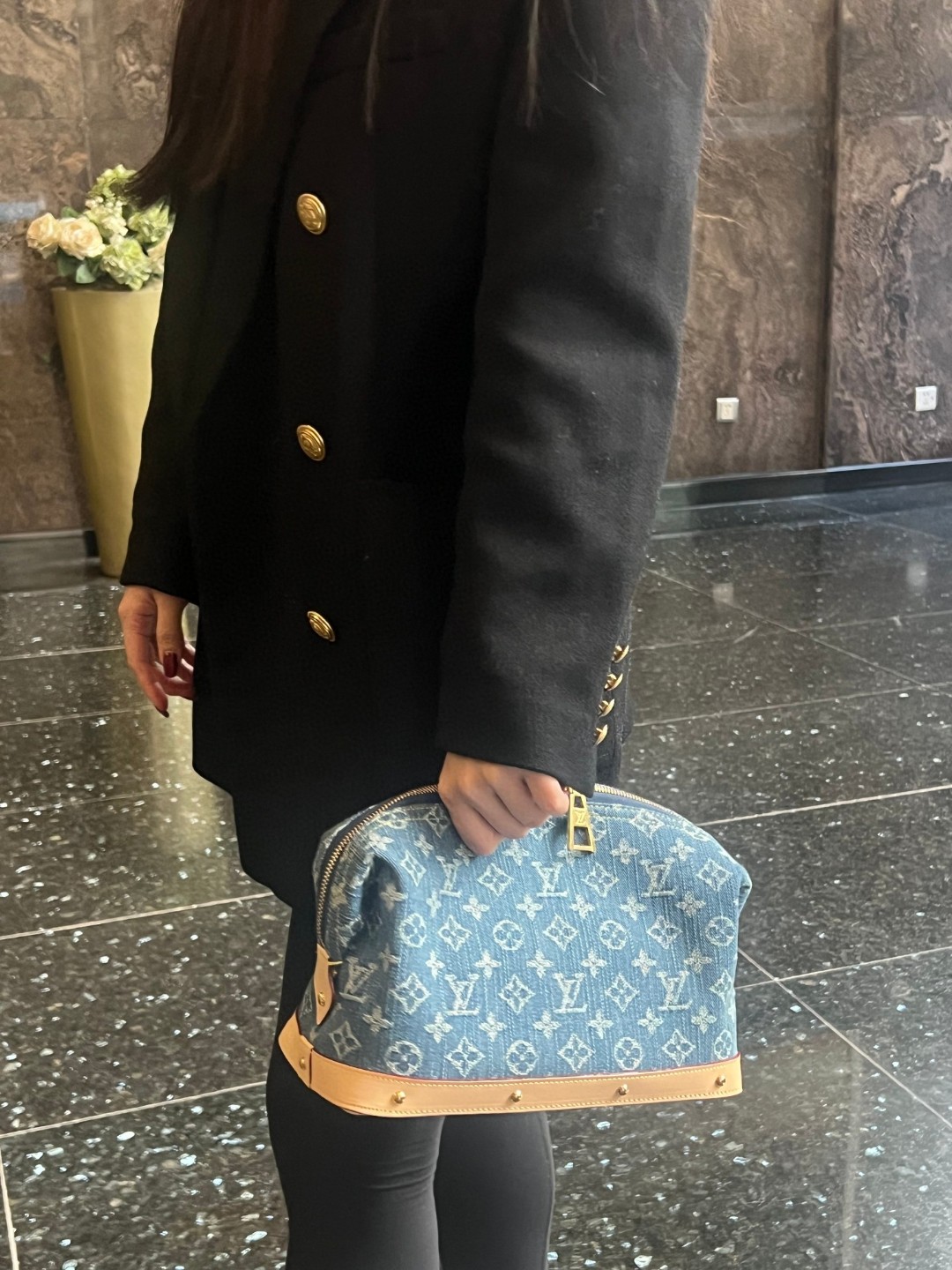 [POCHETTE COSMETIQUE Large Clutch Cosmetic Bag] M24317 Blue (Denim Denim)