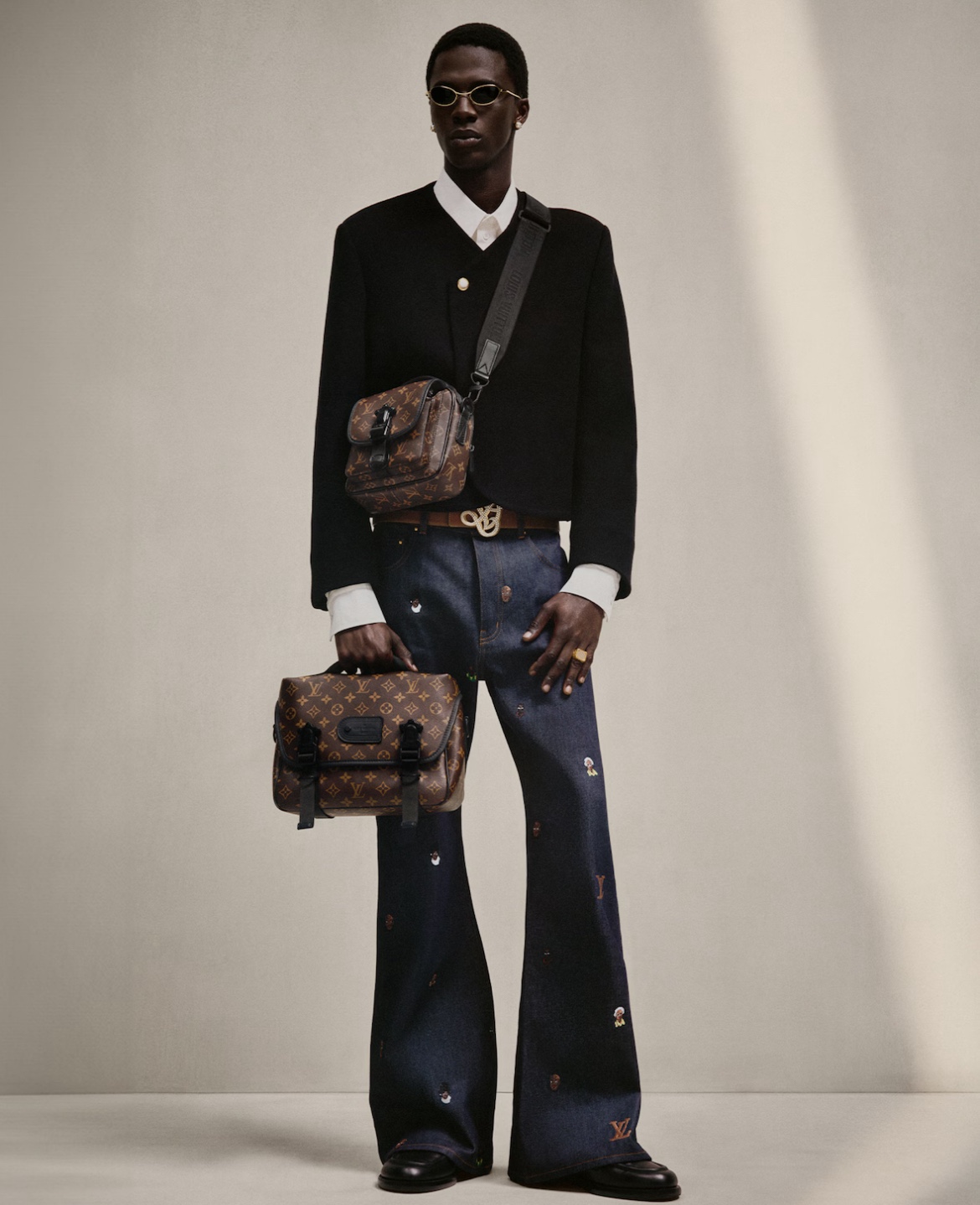 Louis Vuitton [LV Trail Messenger Bag] Officially on sale M46972 presbyopic/black cowhide