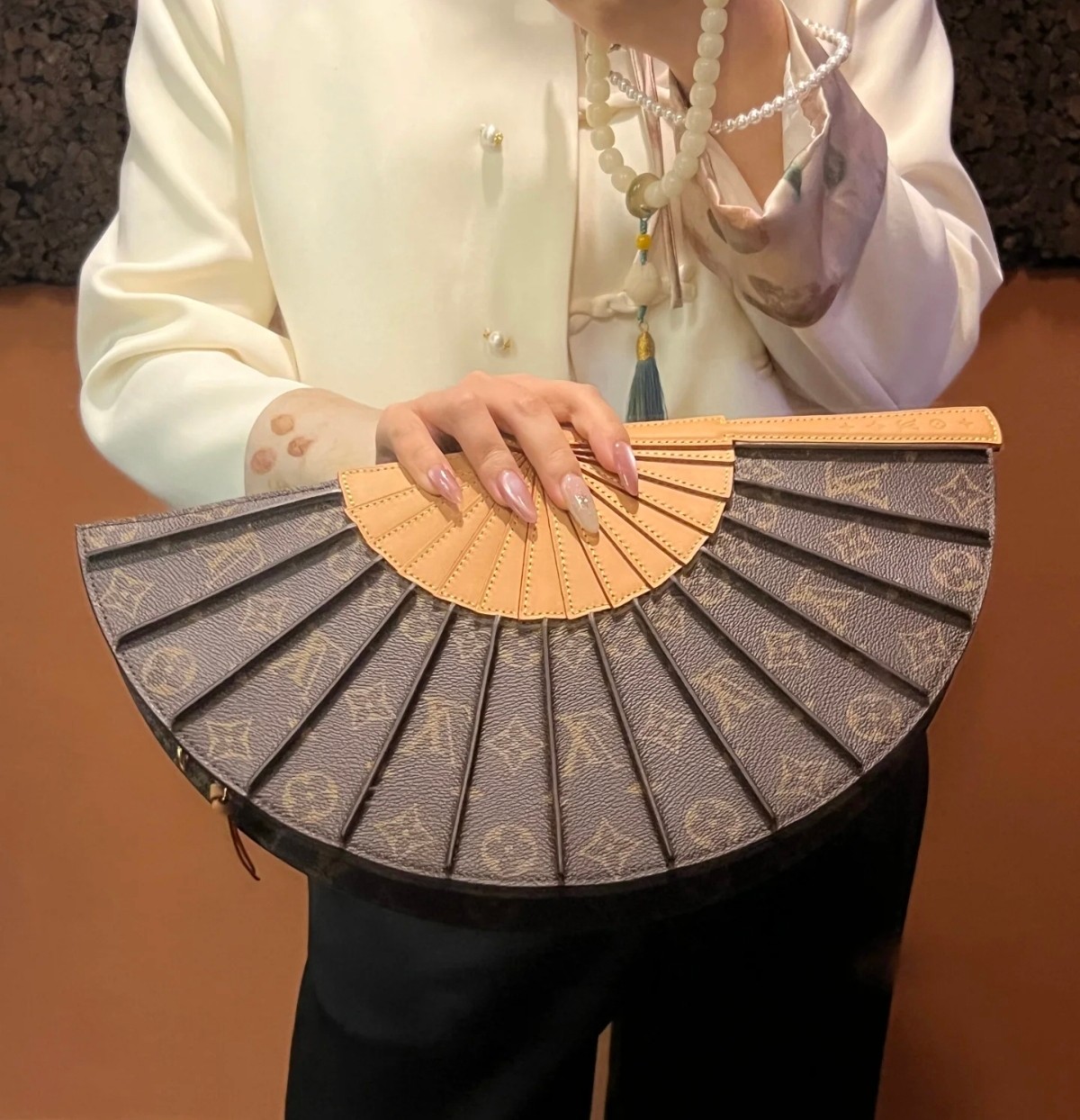 Louis Vuitton FAN 手袋lv,包 9