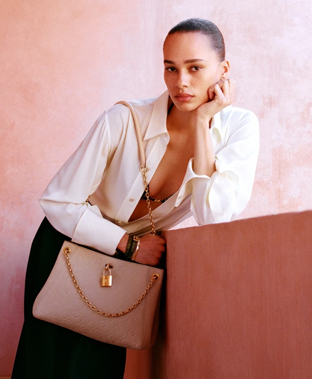 【Anytime 小号手袋】M14659 杏色 M14414 黑色（压花链条）小视频