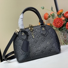 【顶级原单】【Alma BB 手袋】M26409 黑色 28661 深棕色 2A357 白色 (压花)散发着巴黎人优雅 【顶级原单】【Alma BB 手袋】M26409 黑色 28661 深棕色 2A357 白色 (压花)散发着巴黎人优雅