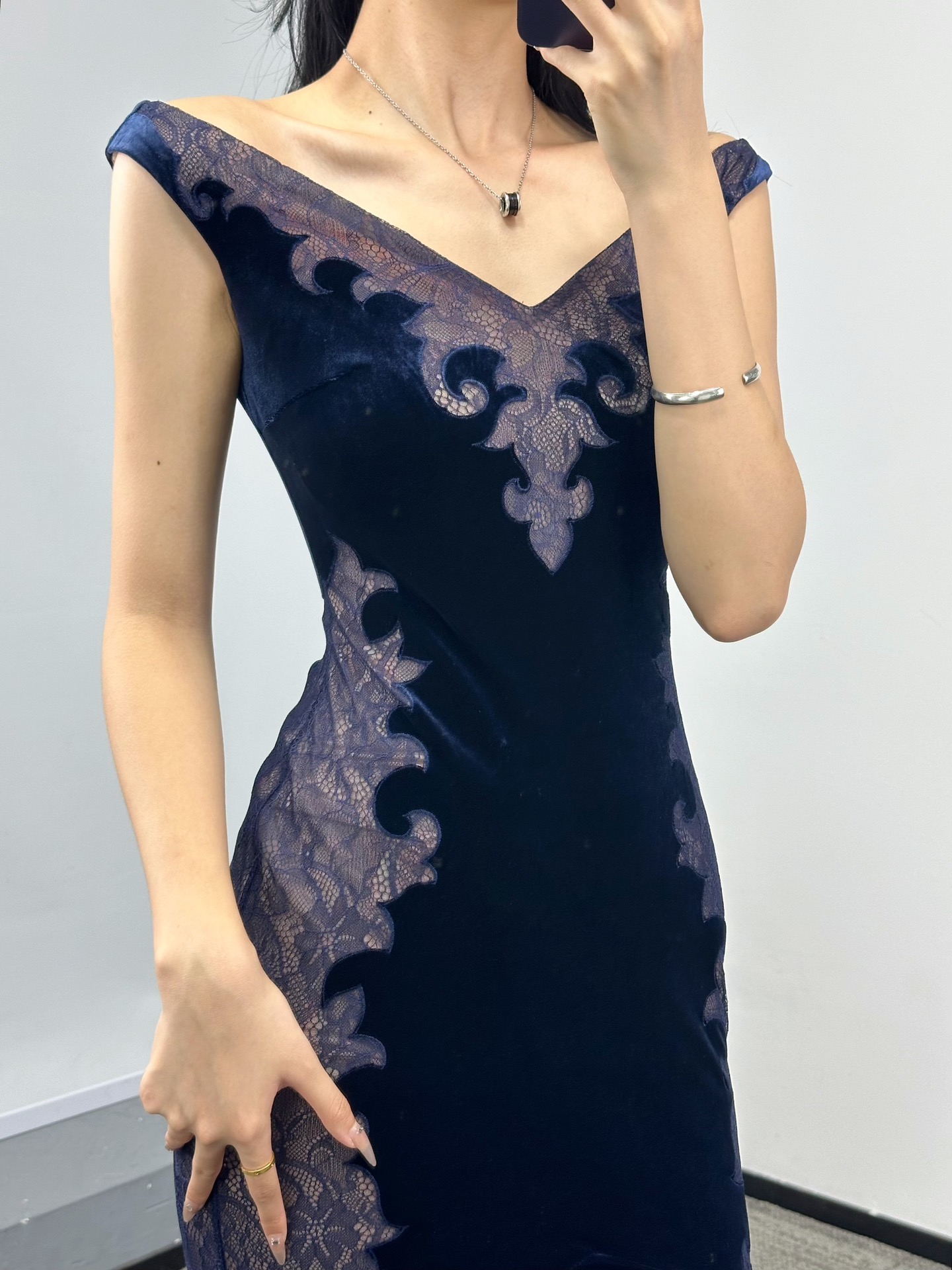 ♥️蕾丝镂空丝绒礼服裙！SML 
