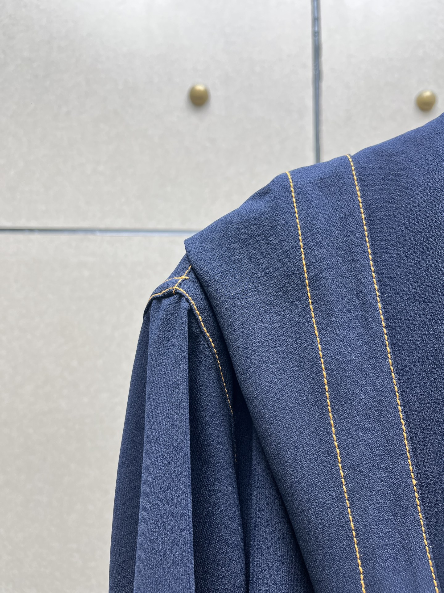 ♥️alai* 牛仔线拼接连体衣！两色 SML