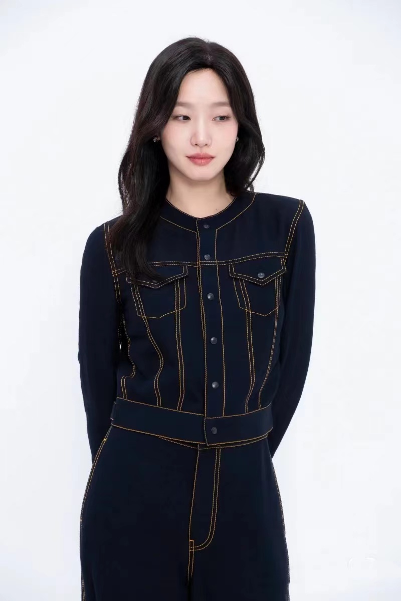 ♥️alai*早秋牛仔走线上衣！SML