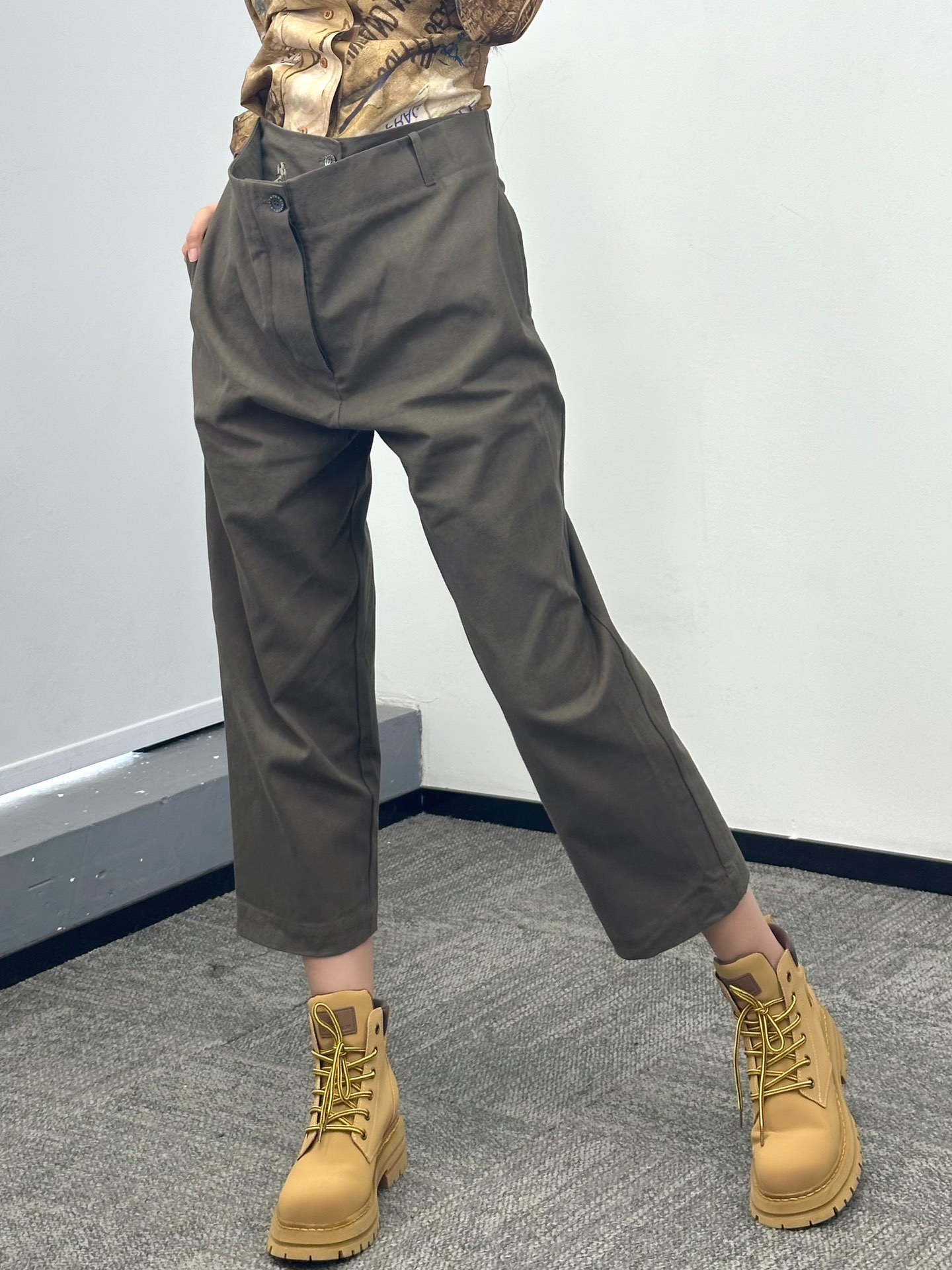 ♥️vivienne* 刺绣双腰松垮长裤！棉 SML