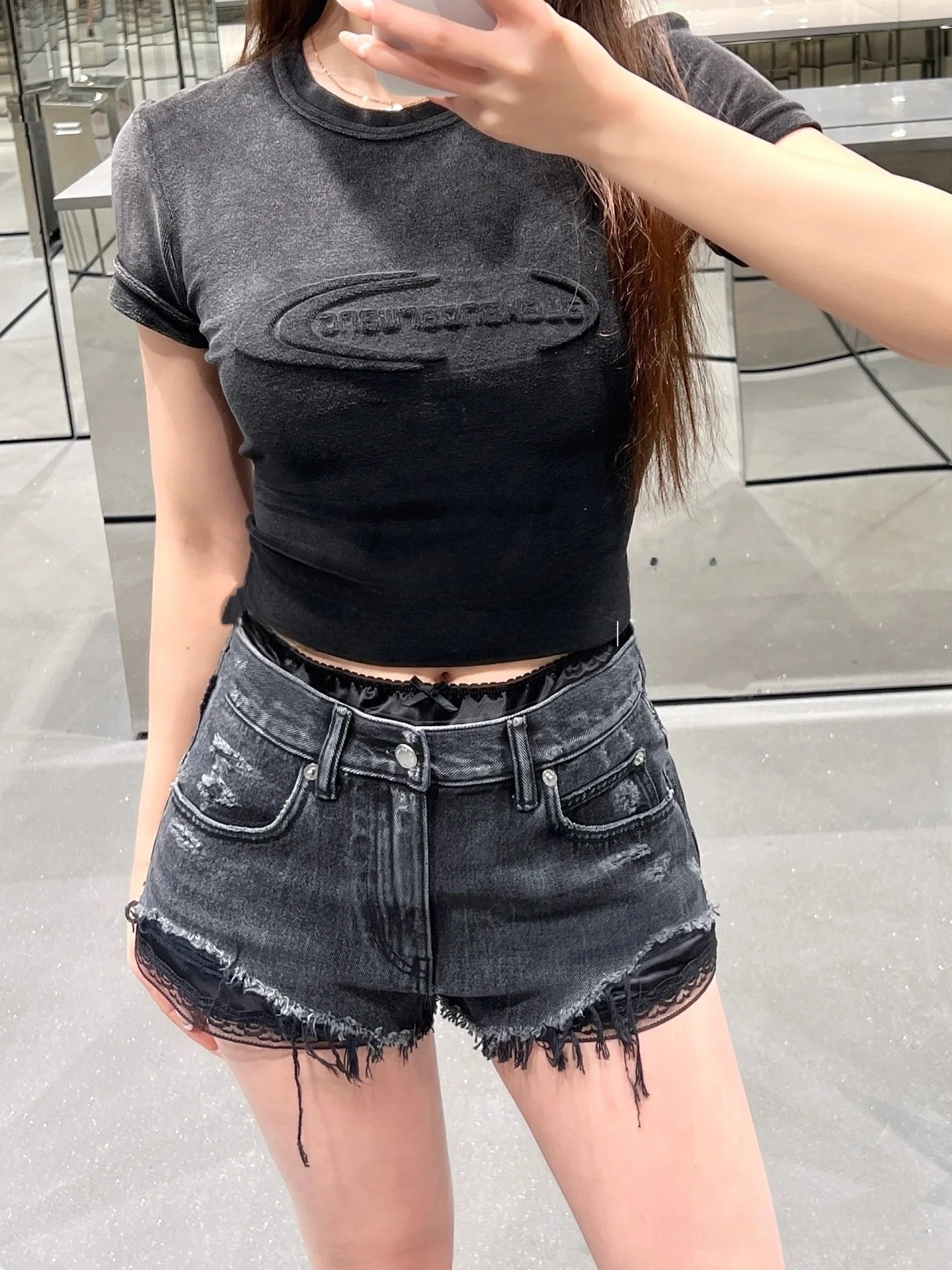 NO:319126,Wang silk lining double denim shorts!  Soft lace edge, silk lining outer cotton washing cowboy. Two colors SML, shorts, alexander wang19860909Wang 人丝里衬双层牛仔短裤！柔软蕾丝边,里衬人丝 外层棉质洗水牛仔.两色 SML,,shorts,alexander wang,Women's clothing