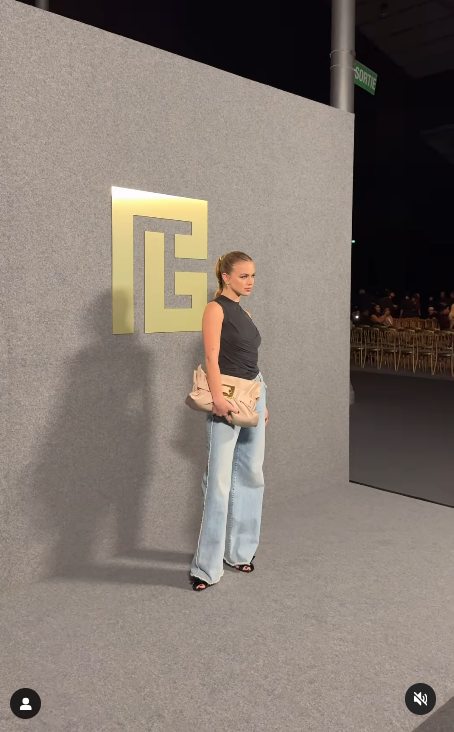 ♥️B 手工钉钻毛须边牛仔裤！棉 SML