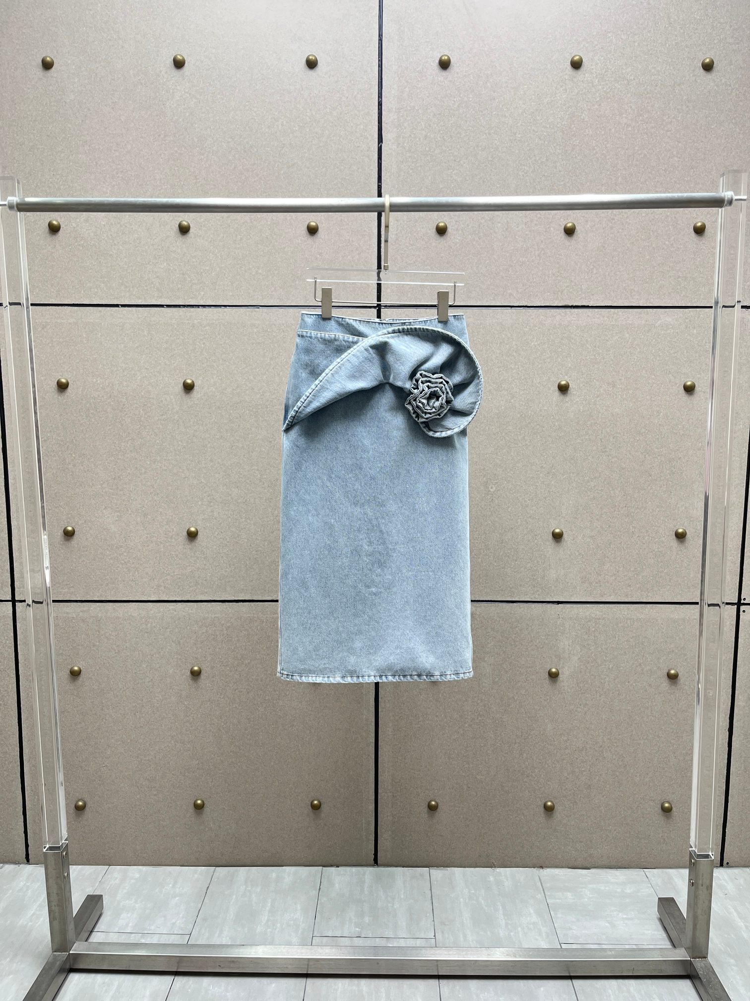 NO:331017,magda new flower denim skirt!  cotton SML, skirts,alexander wang19860909magda 纽花牛仔半裙！棉 SML,,skirts,alexander wang,Women's clothing