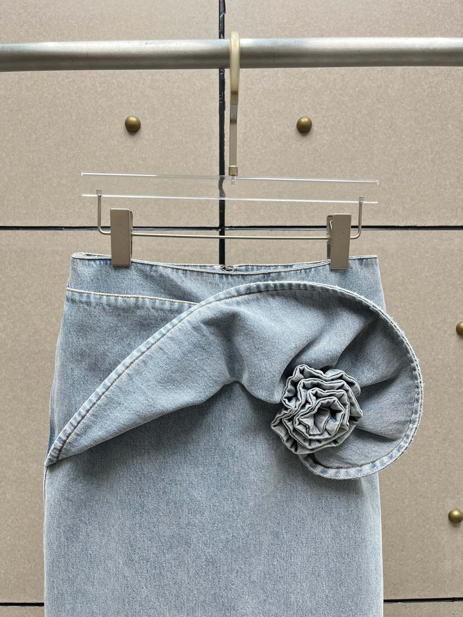 ♥️magda 纽花牛仔半裙！棉 SML