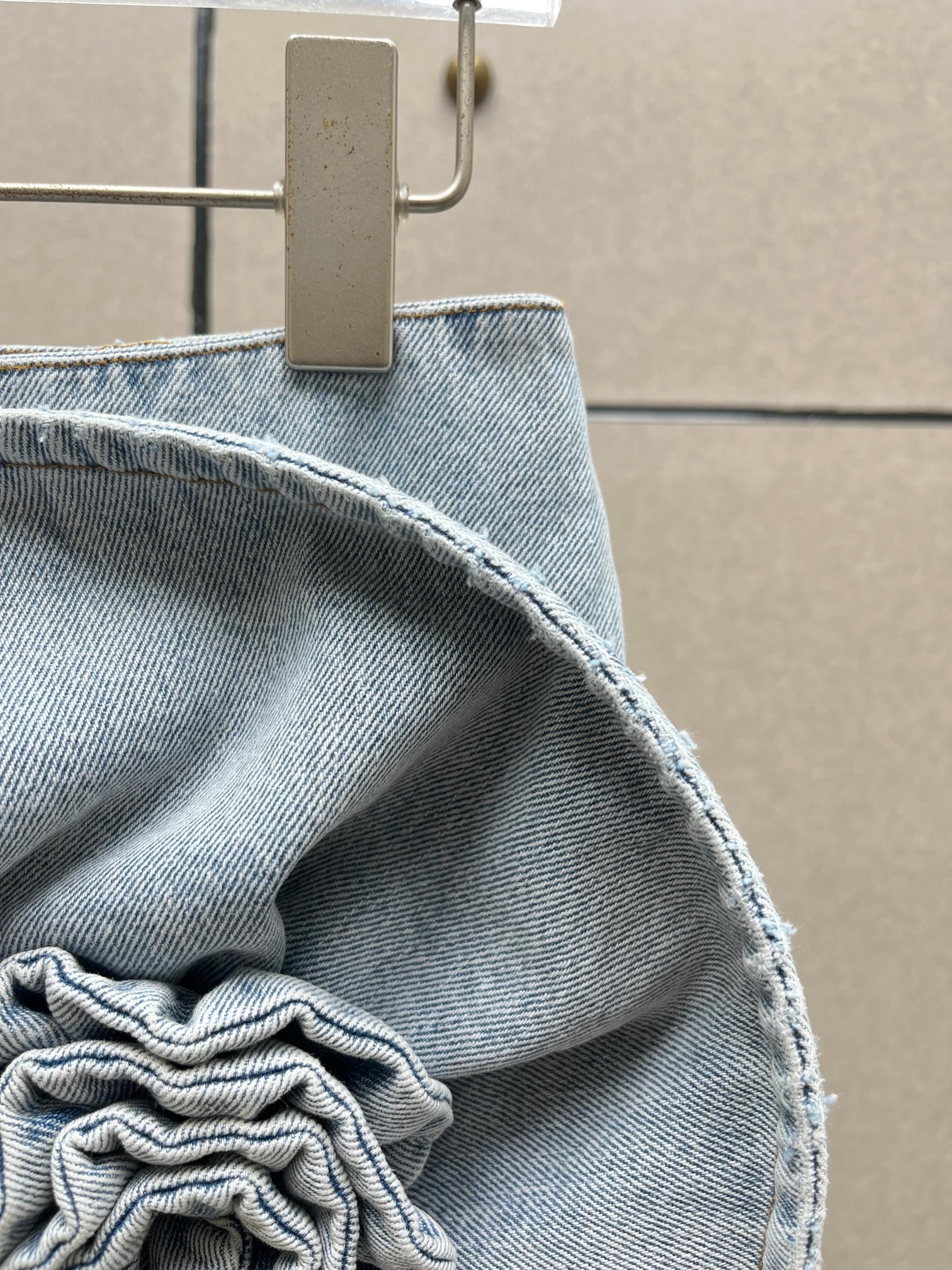 ♥️magda 纽花牛仔半裙！棉 SML