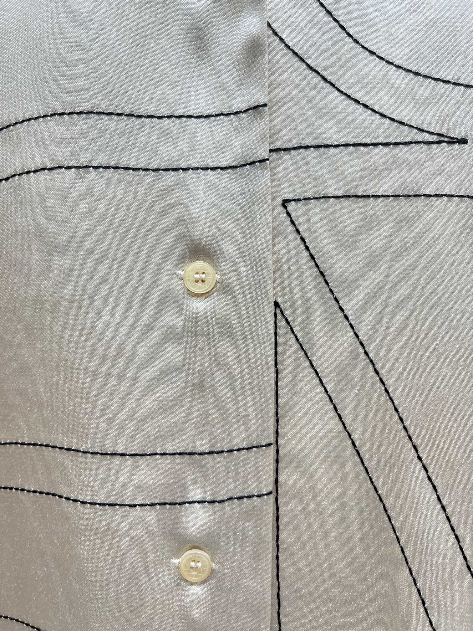 ♥️mote*丝质刺绣上衣！人丝 两色 SML  