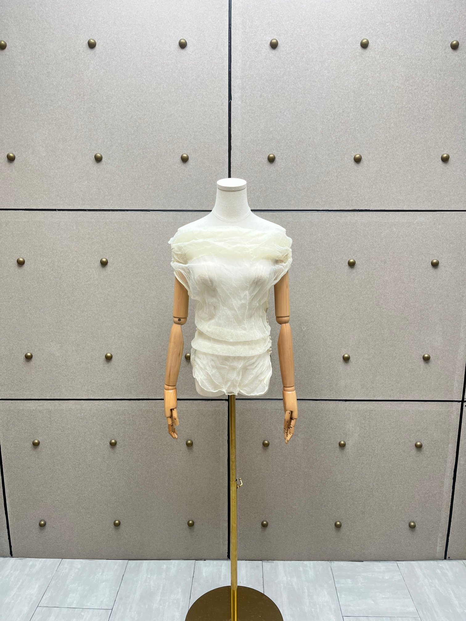 ❤️压褶不规则领上衣！SML